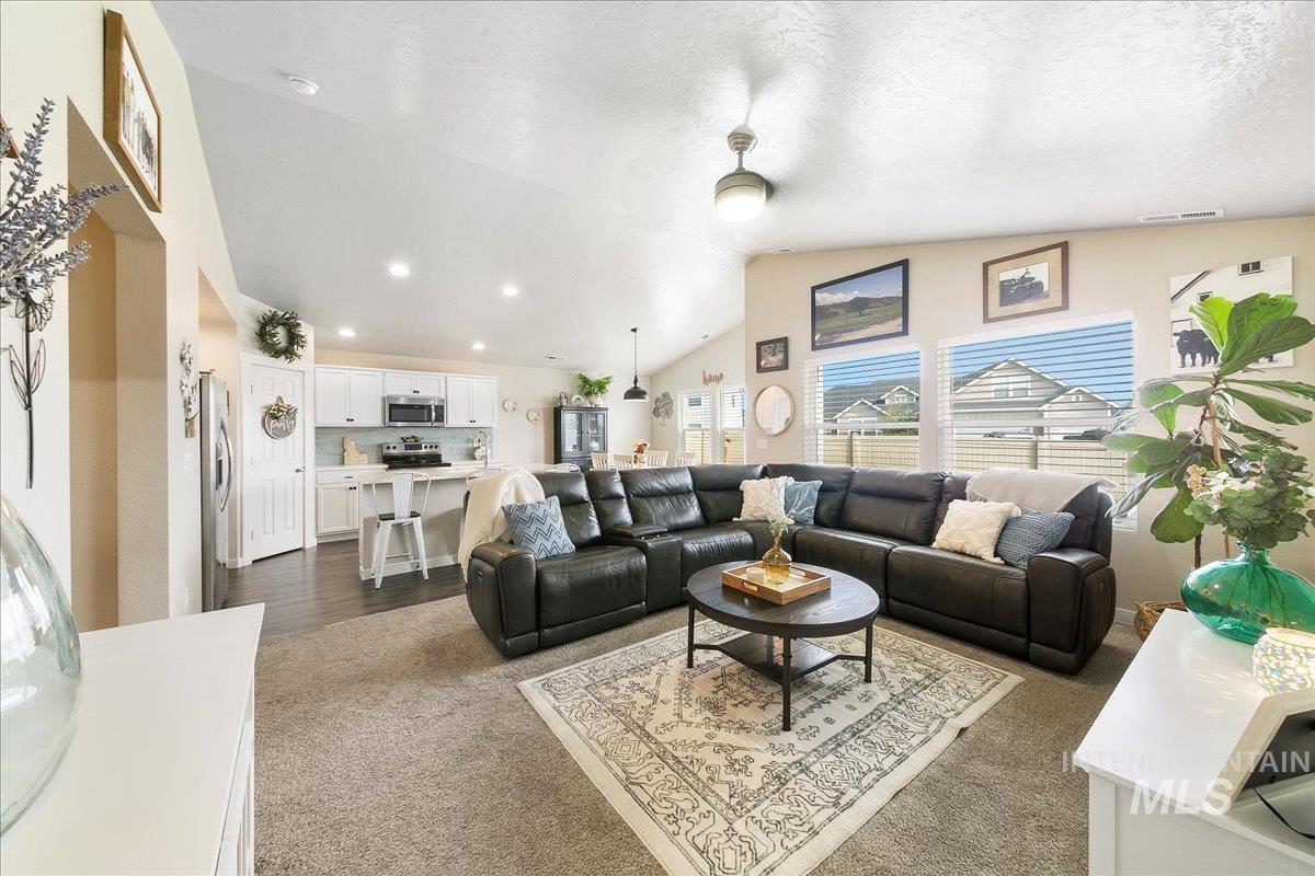 1411 Fawnsgrove Way Property Photo 23