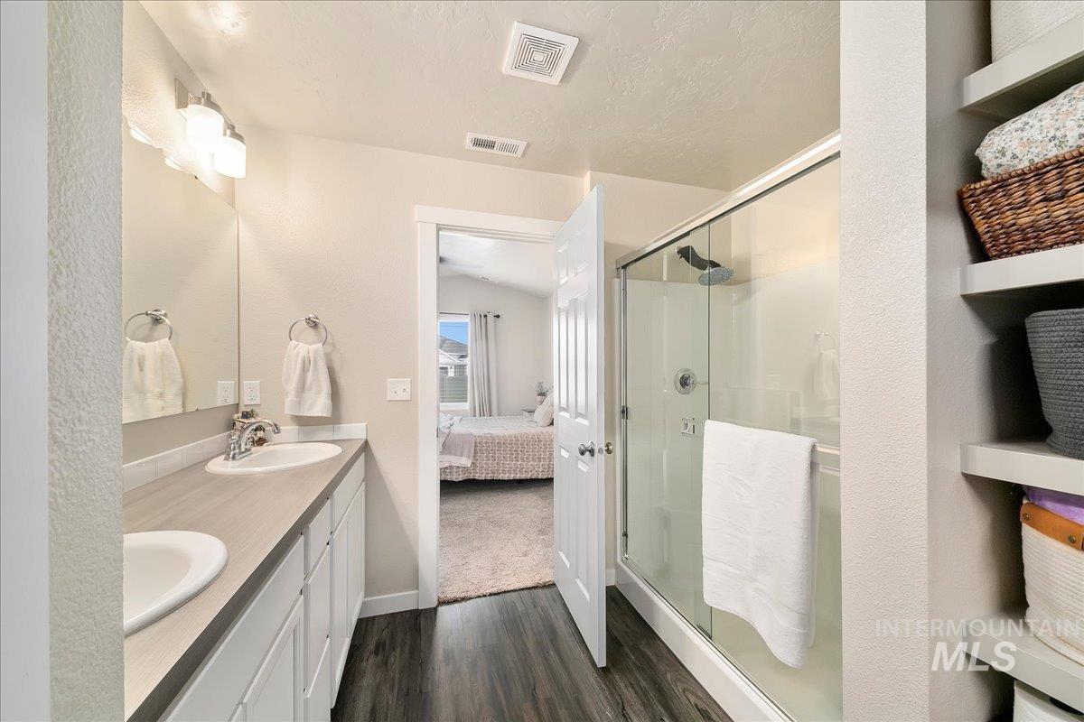 1411 Fawnsgrove Way Property Photo 29