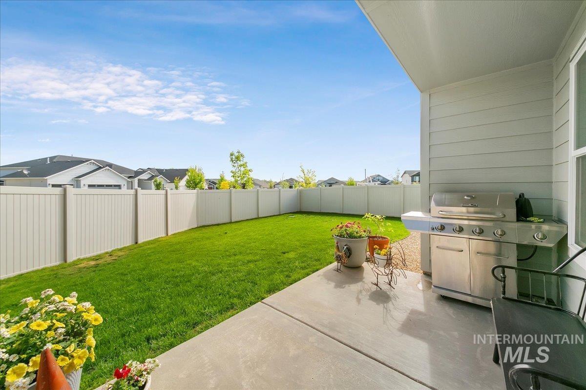 1411 Fawnsgrove Way Property Photo 33