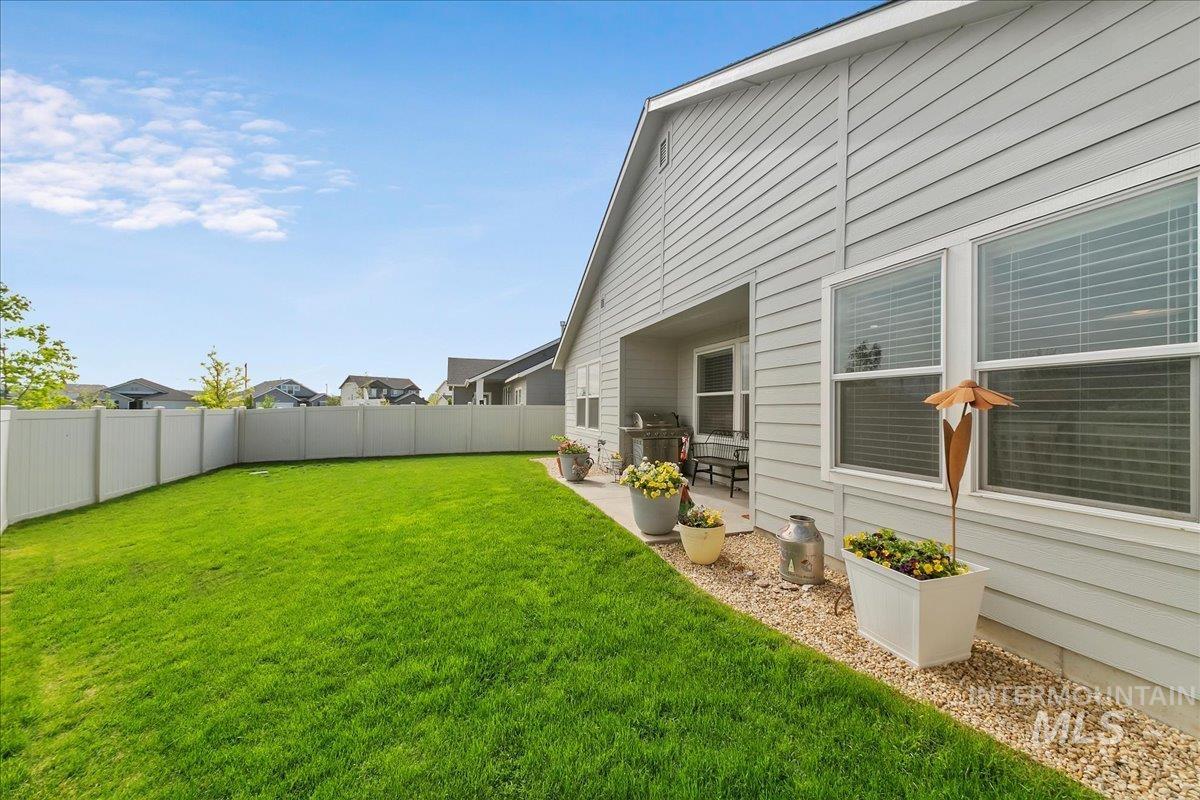 1411 Fawnsgrove Way Property Photo 34