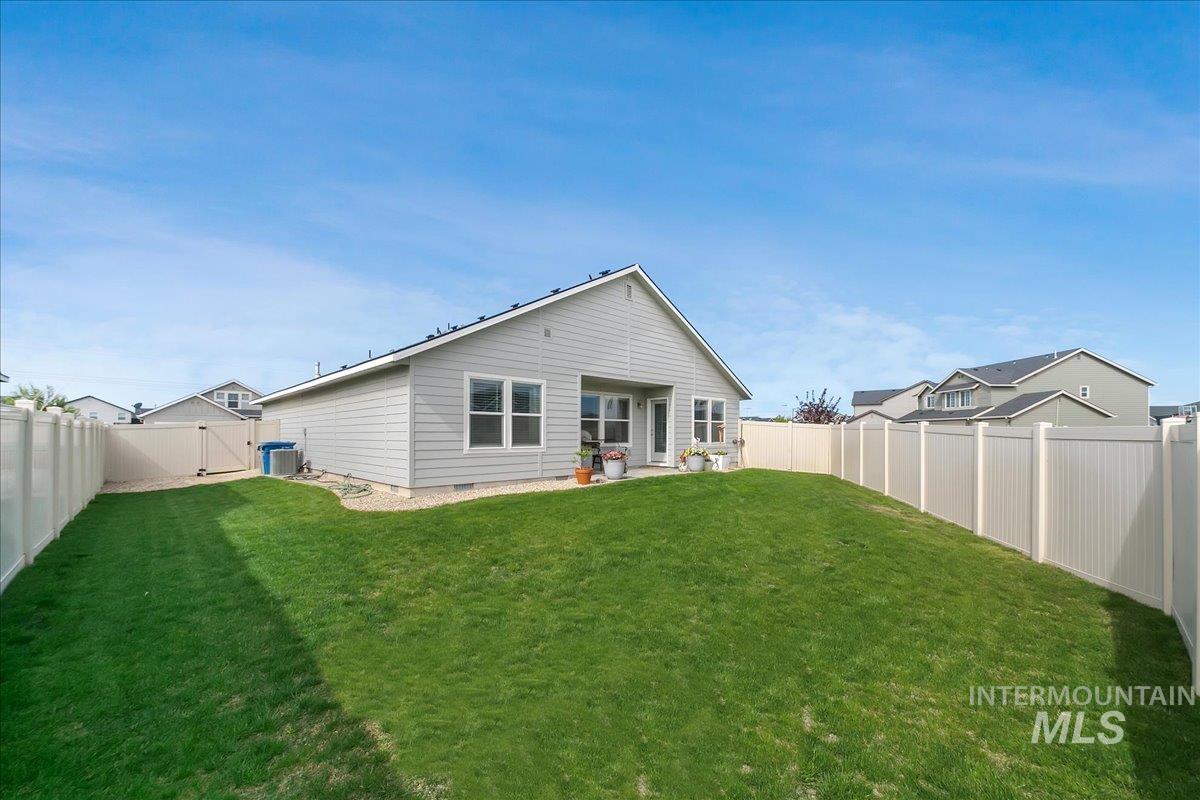 1411 Fawnsgrove Way Property Photo 36