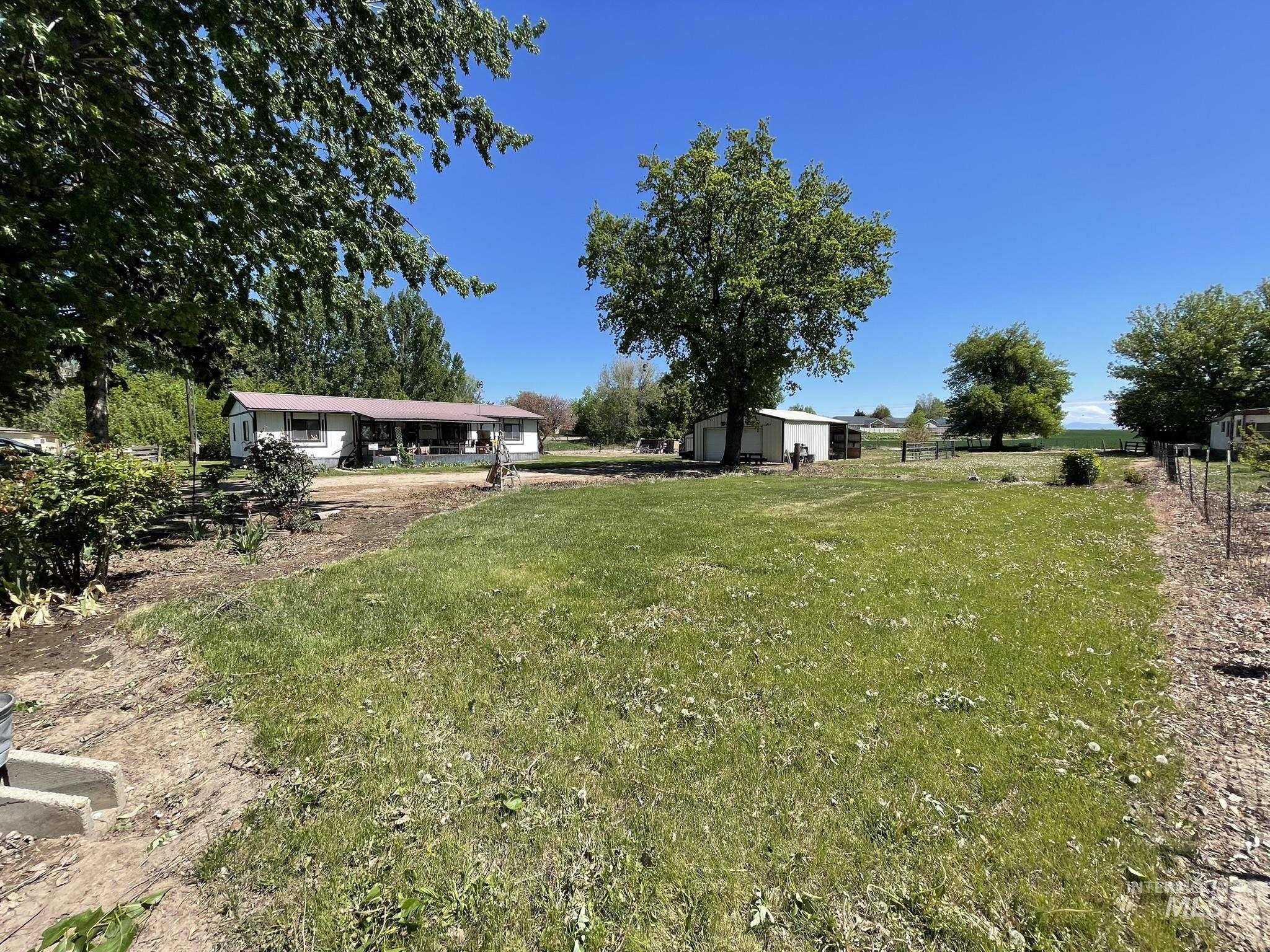 246 Fargo Ave Property Photo 14