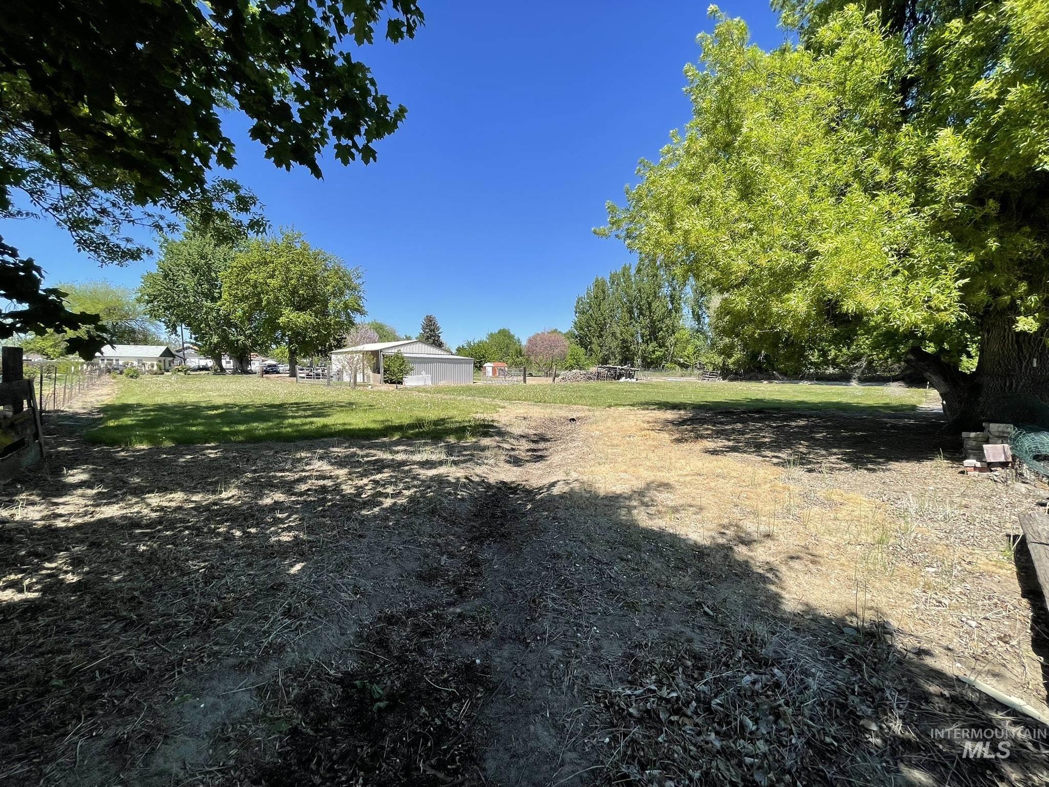 246 Fargo Ave Property Photo 17
