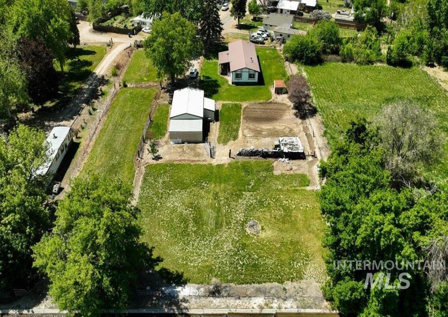 246 Fargo Ave Property Photo 43