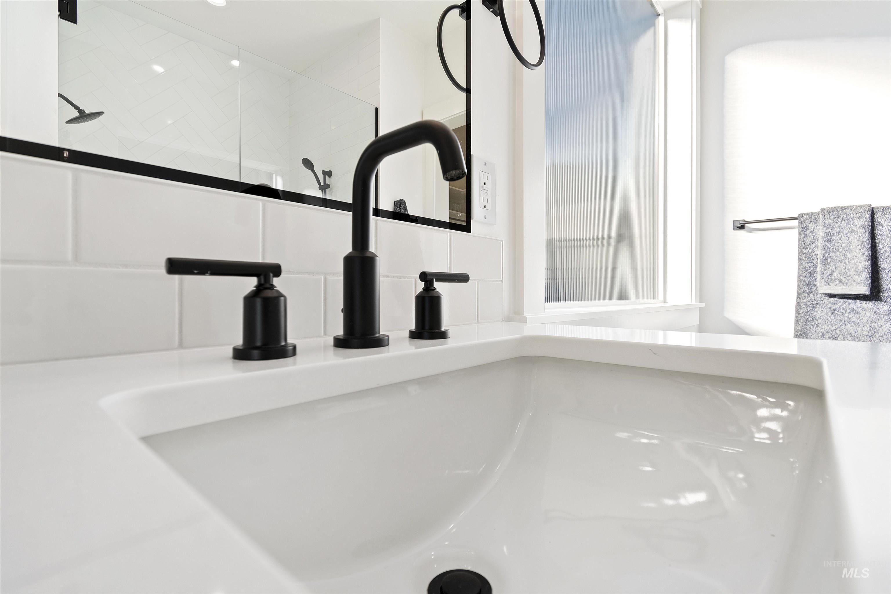 5615 W Haughburn Dr Property Photo 37