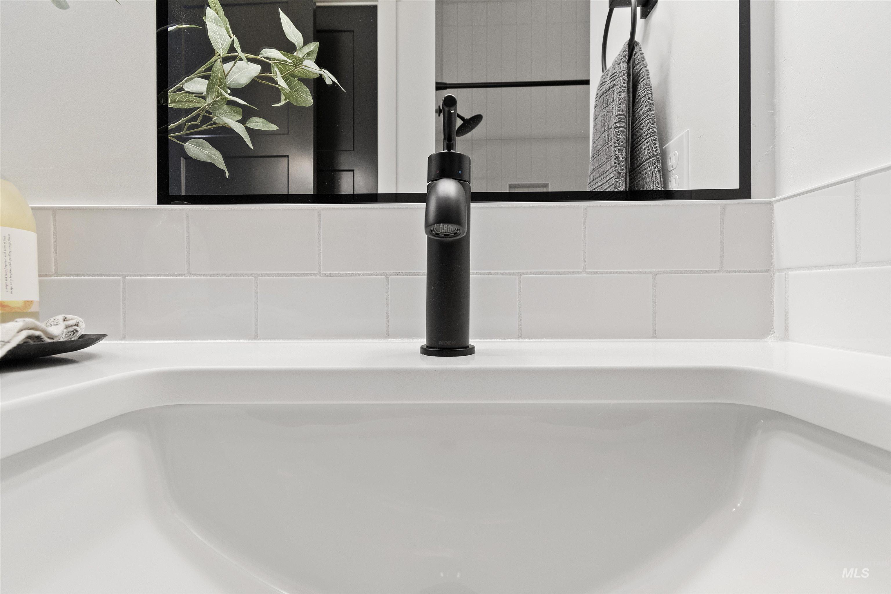 5615 W Haughburn Dr Property Photo 40