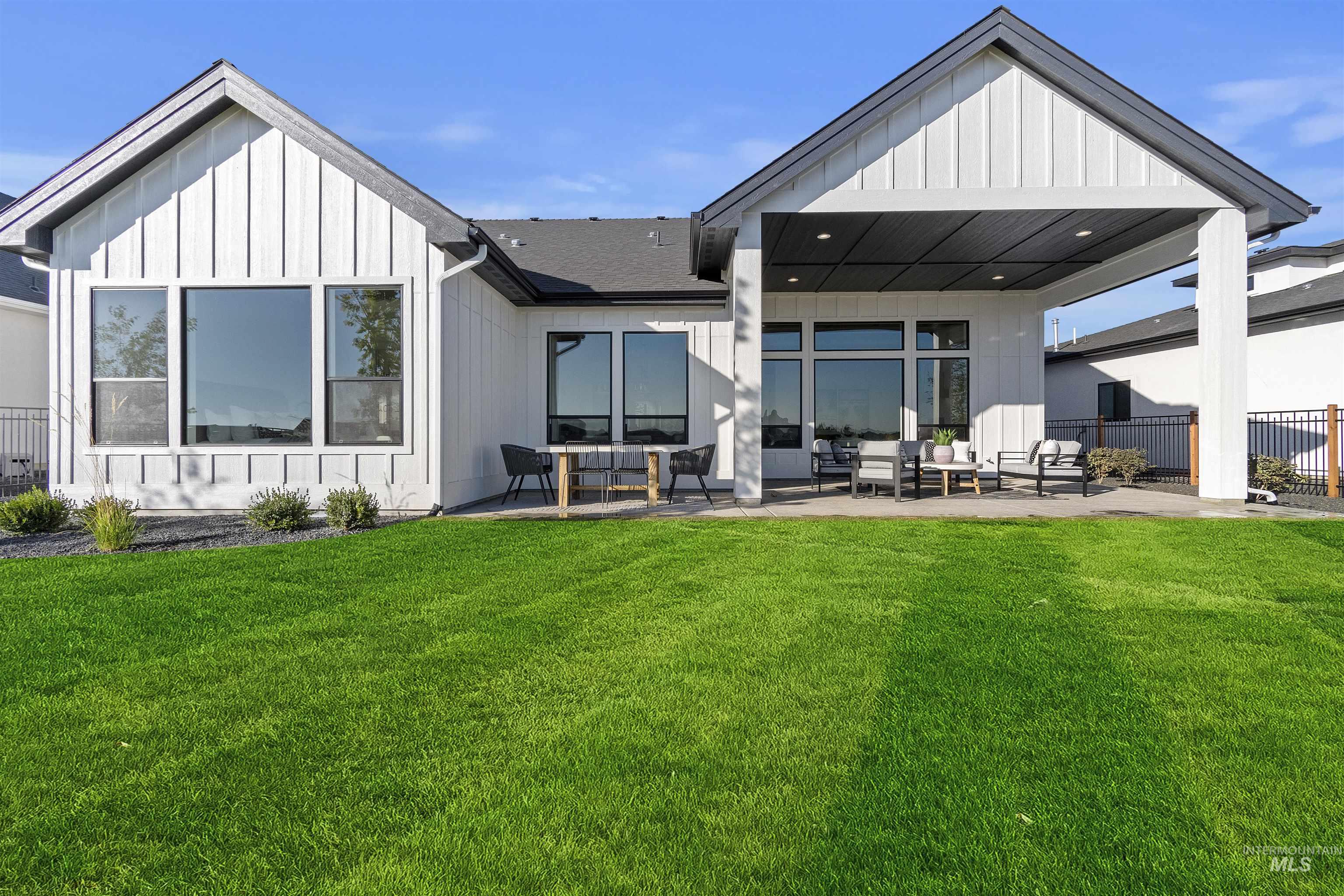 5615 W Haughburn Dr Property Photo 47