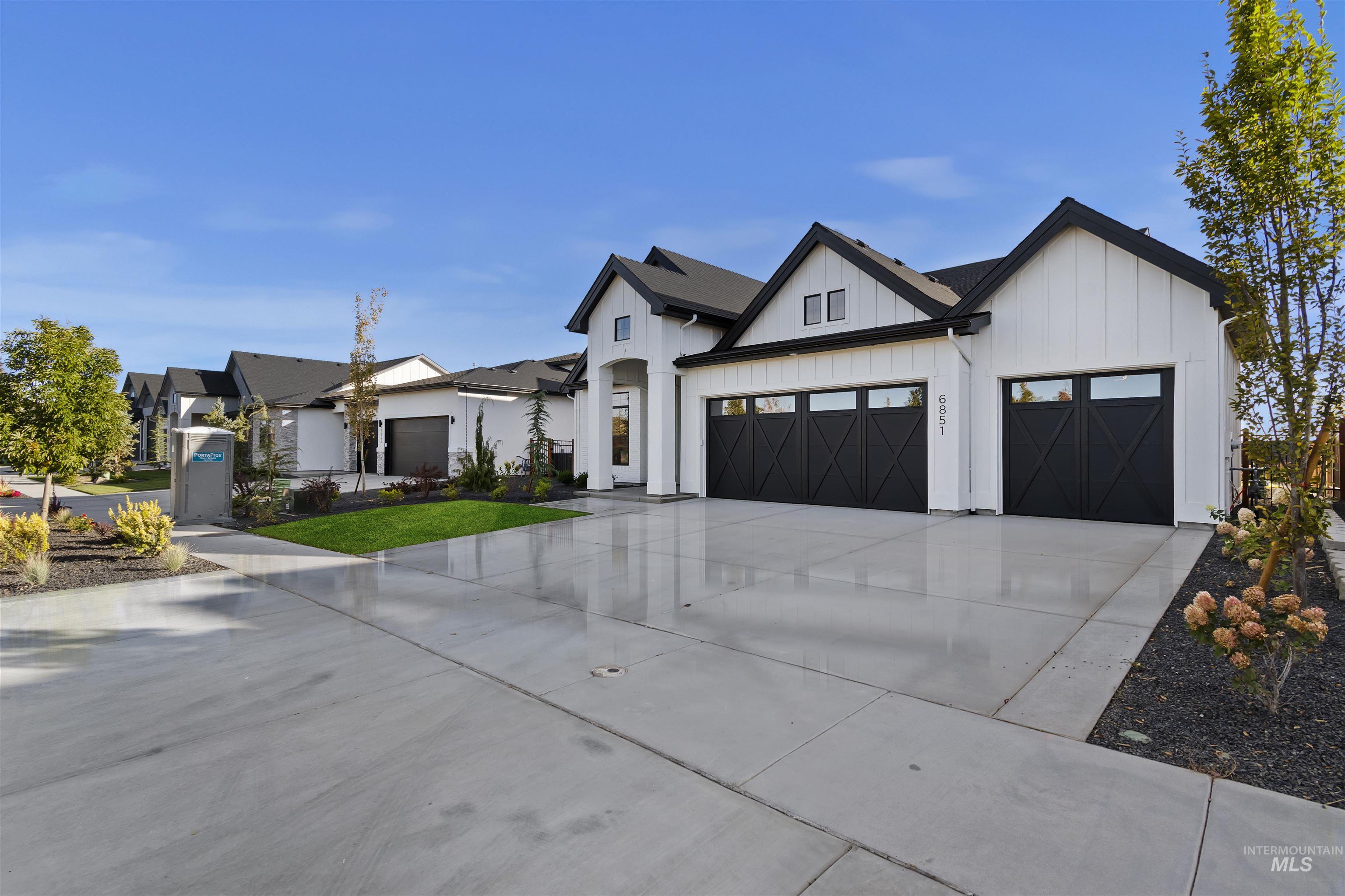 5615 W Haughburn Dr Property Photo 50