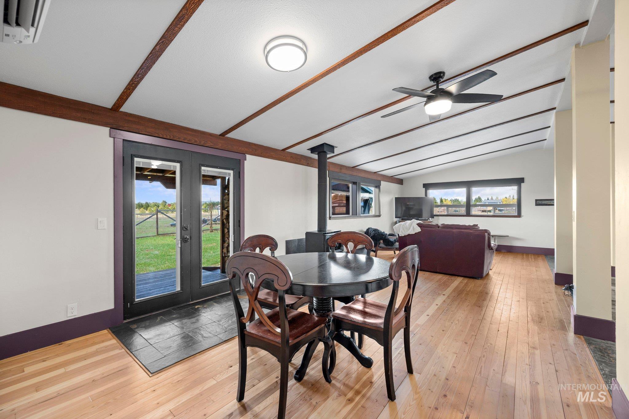13963 Rustic Road Property Photo 10