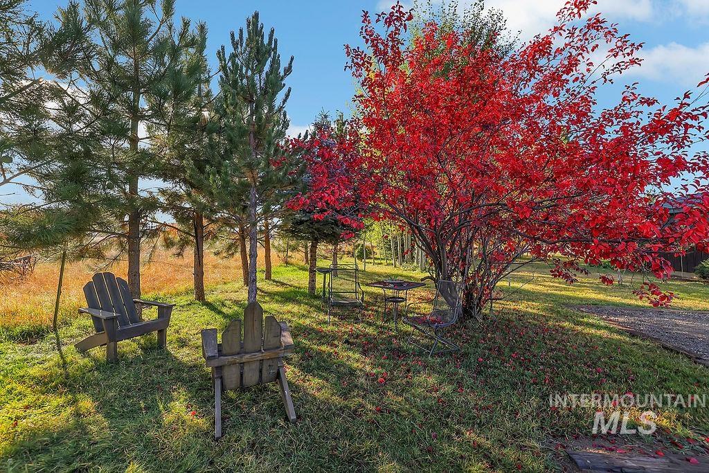 13963 Rustic Road Property Photo 23