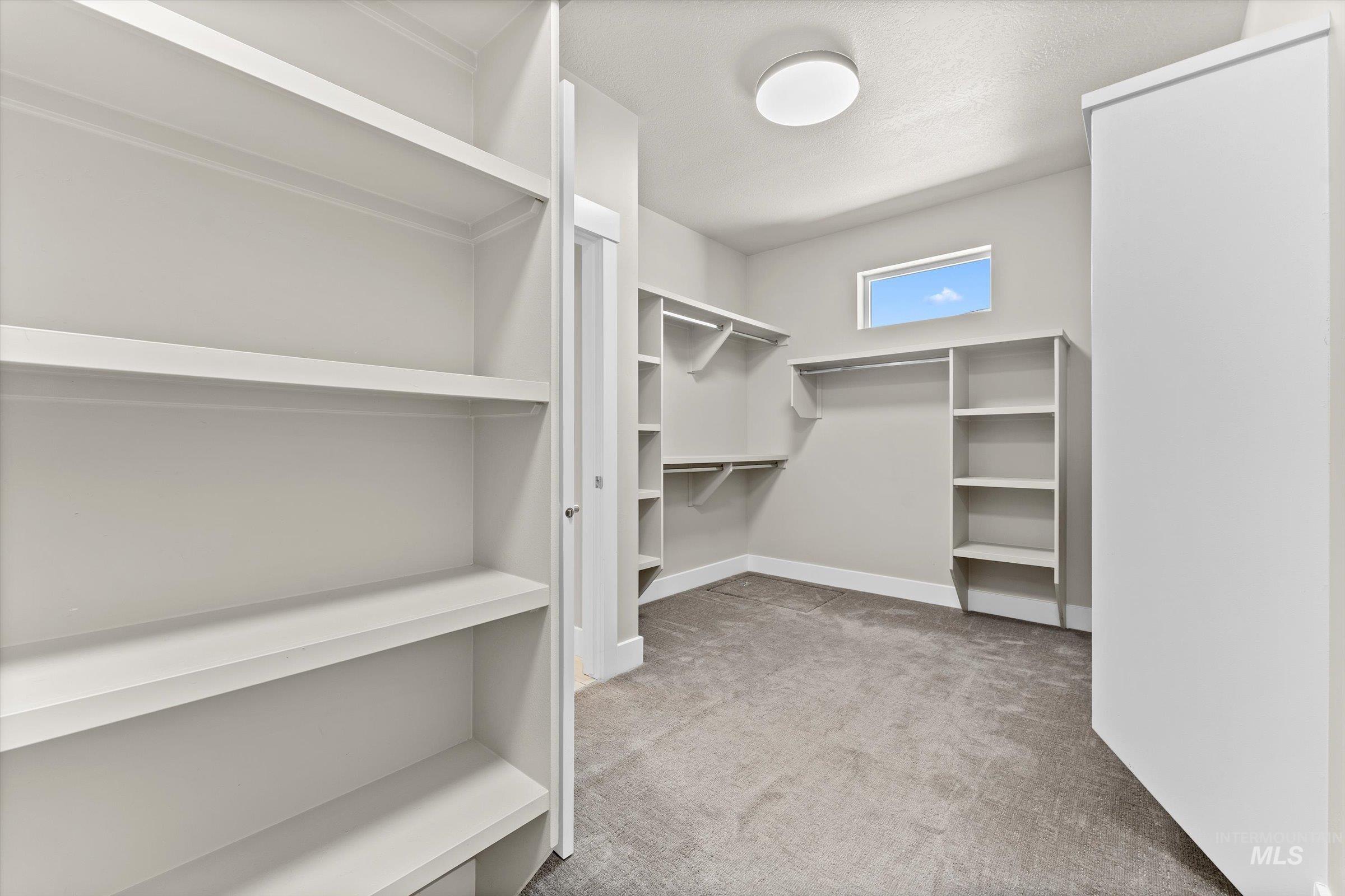 495 W Oak Springs Dr Property Photo 27