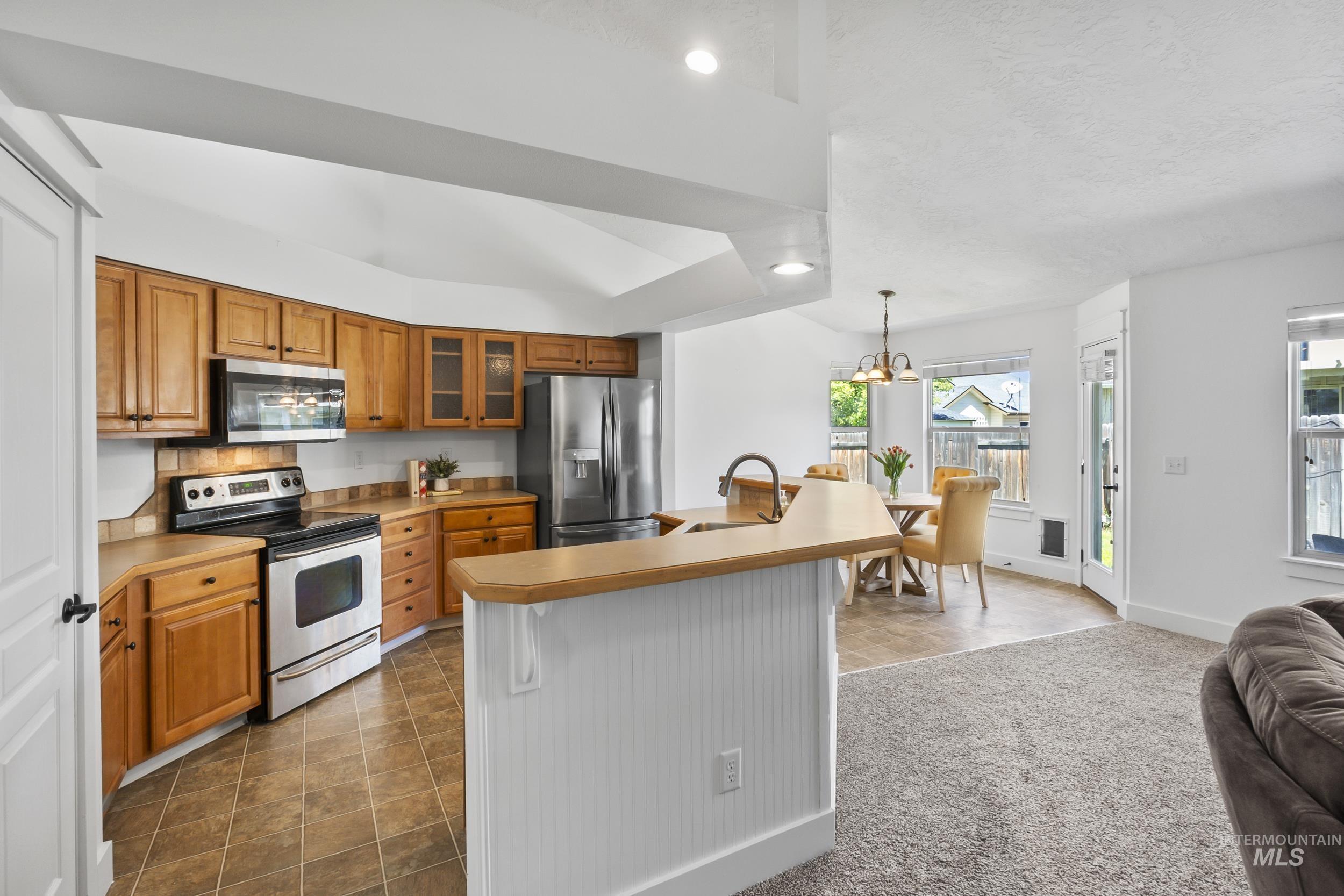 9594 W Silverspring St Property Photo 8