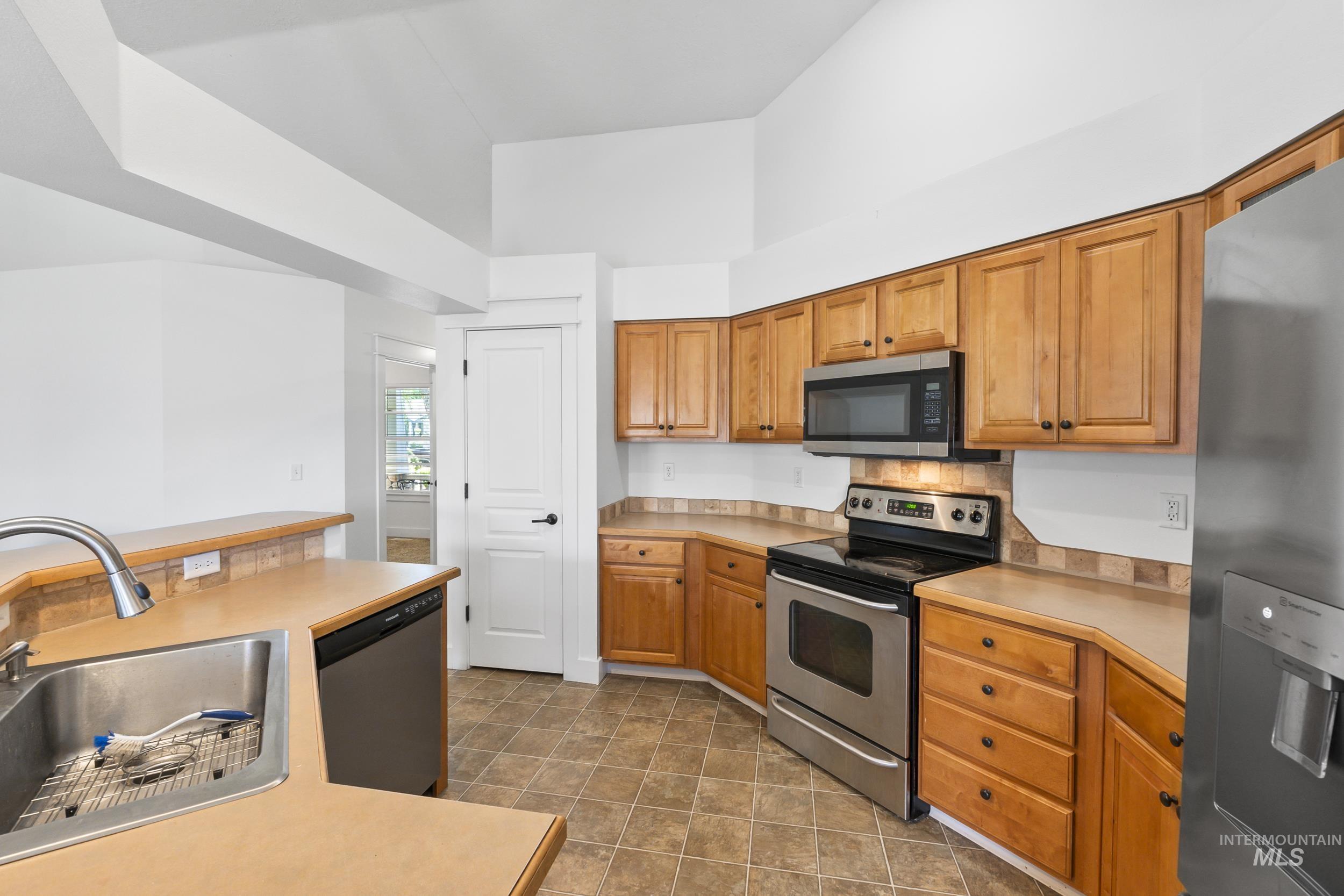 9594 W Silverspring St Property Photo 10