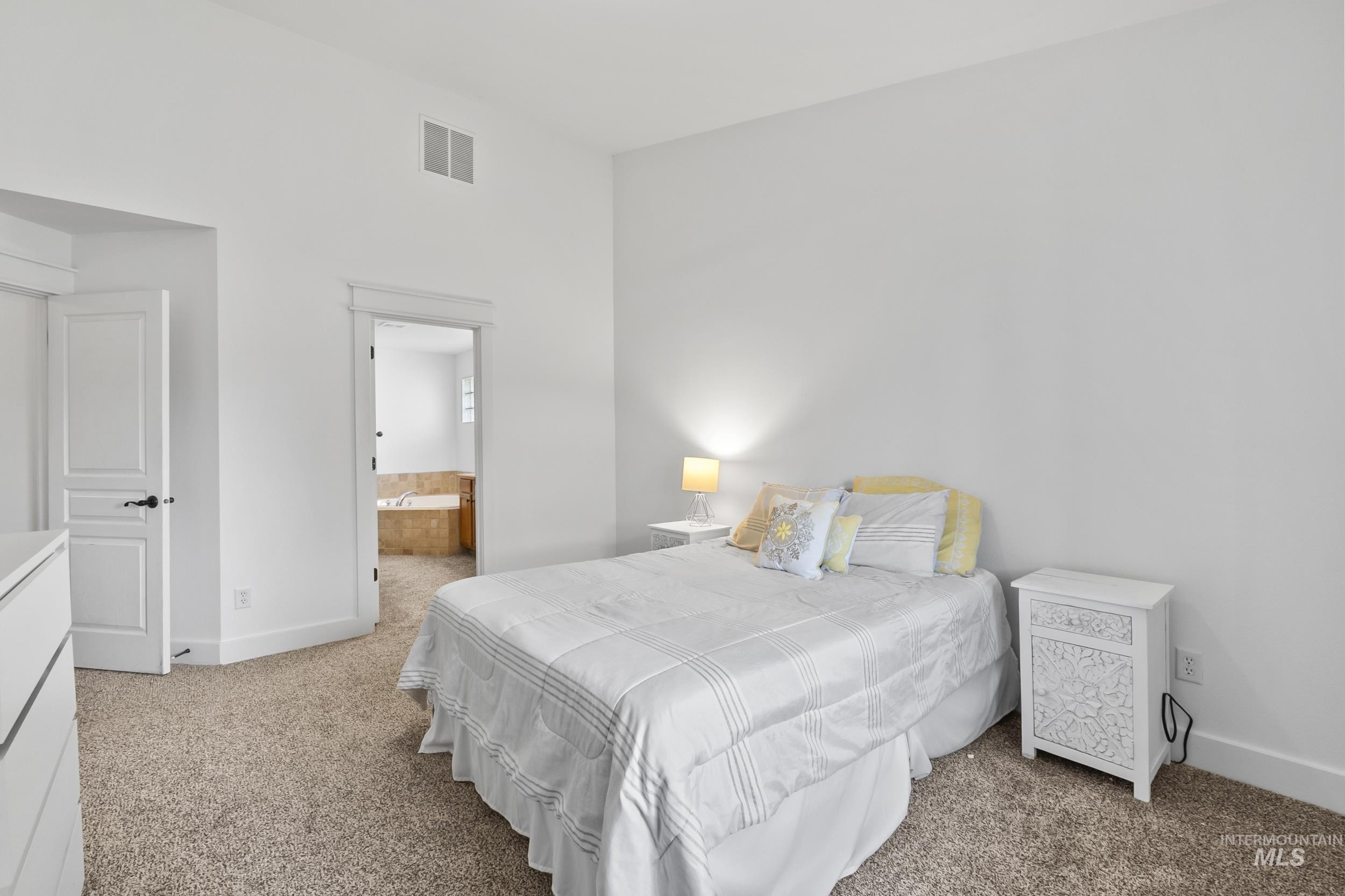 9594 W Silverspring St Property Photo 13