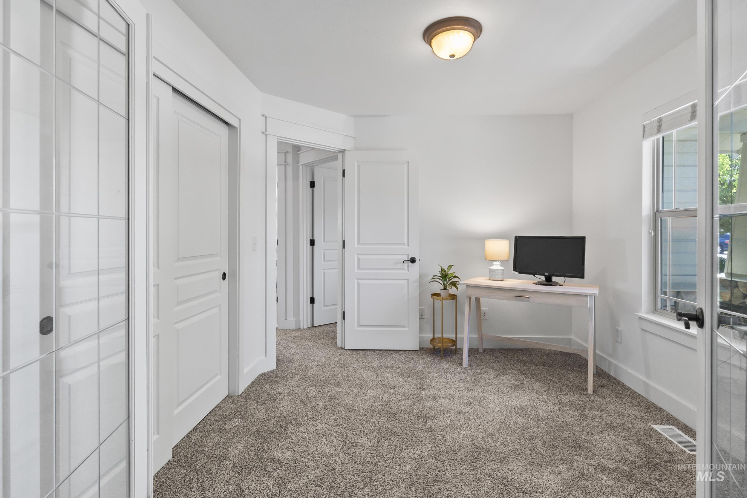 9594 W Silverspring St Property Photo 18