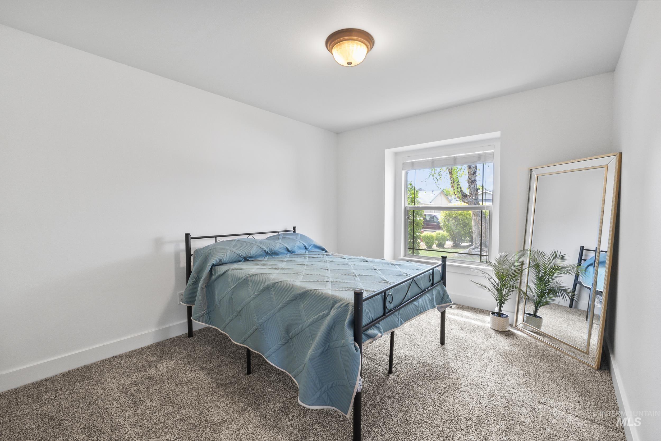 9594 W Silverspring St Property Photo 19