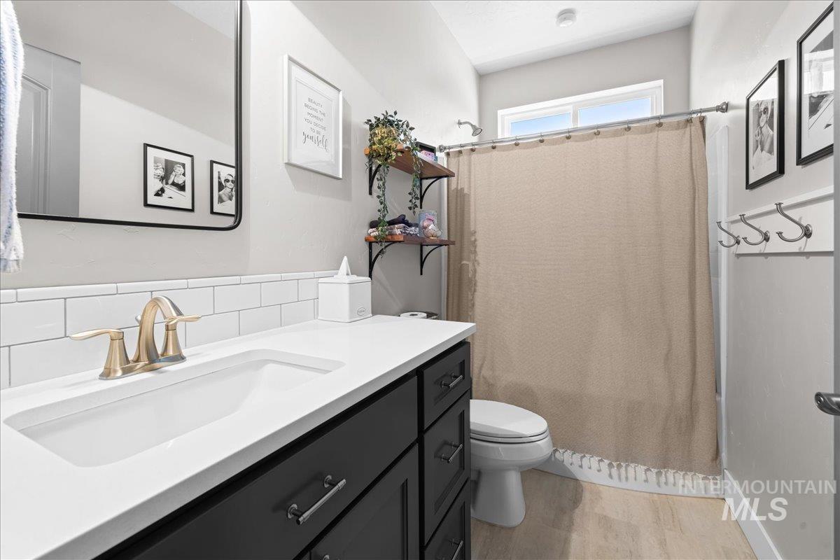 8209 Swiftwater Dr Property Photo 28
