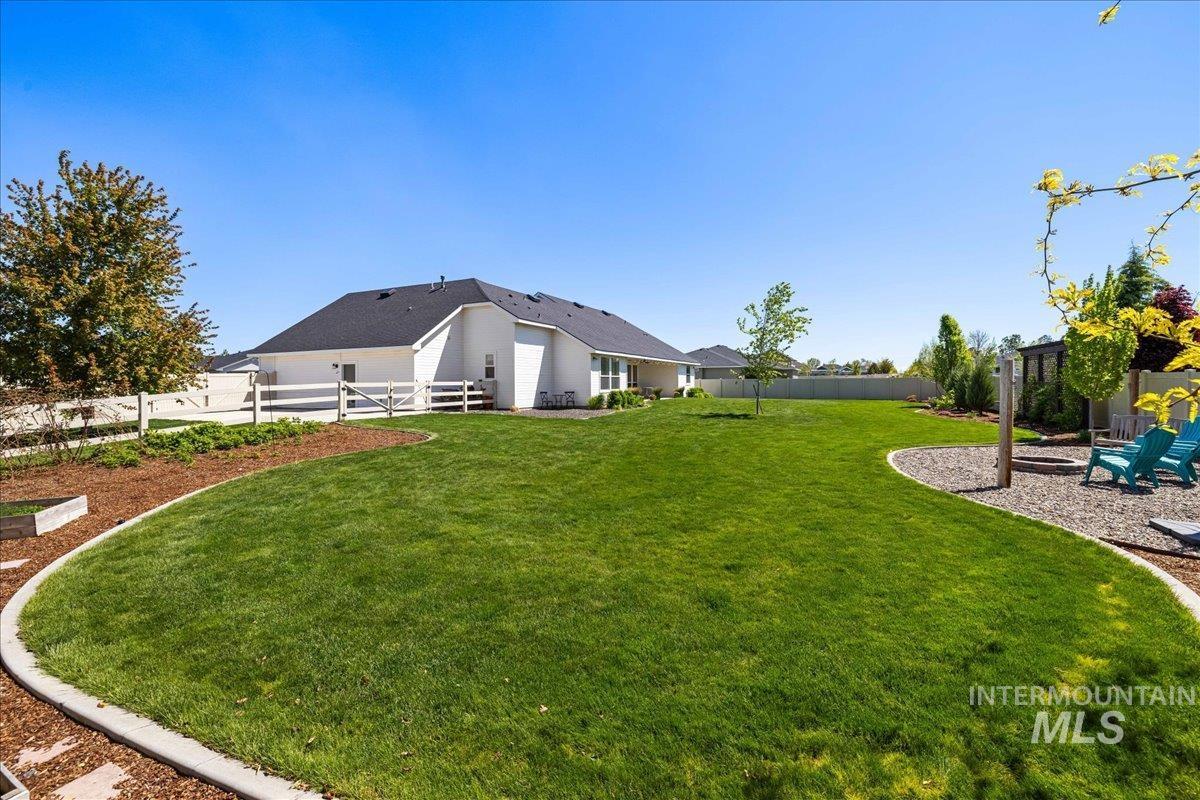 8209 Swiftwater Dr Property Photo 35