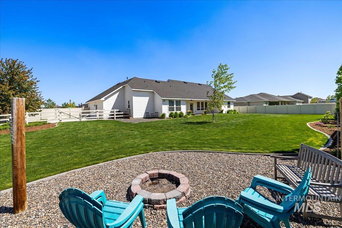 8209 Swiftwater Dr Property Photo 36