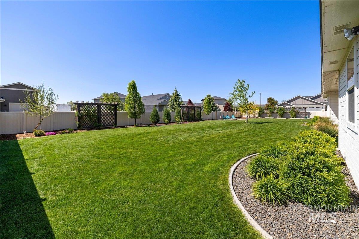 8209 Swiftwater Dr Property Photo 40