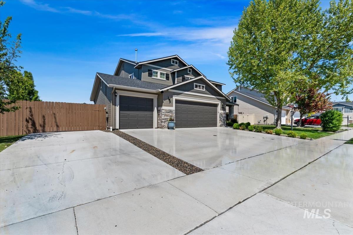 16627 N Fielding Way Property Photo 4