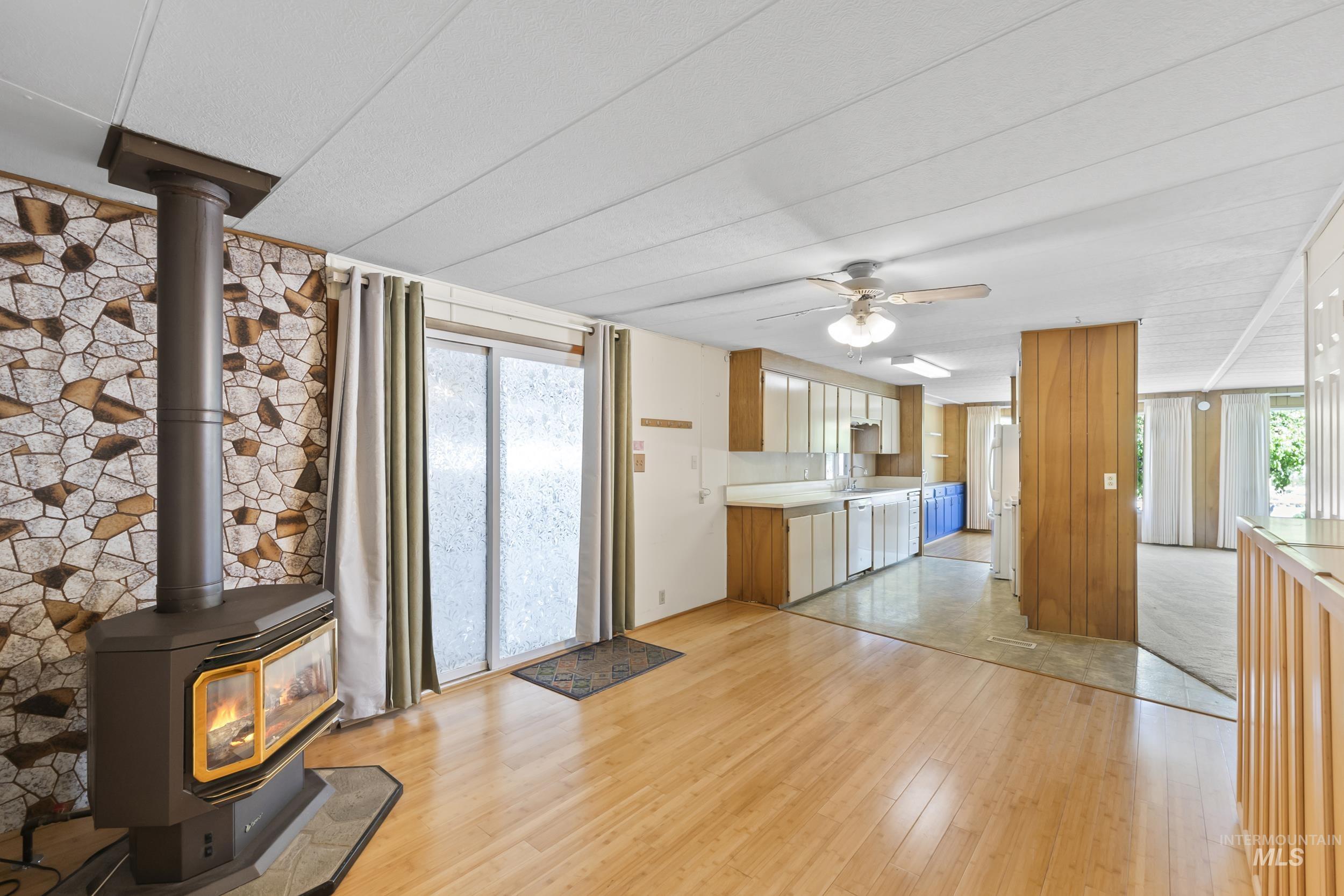 5469 E Princess Dr Property Photo 13