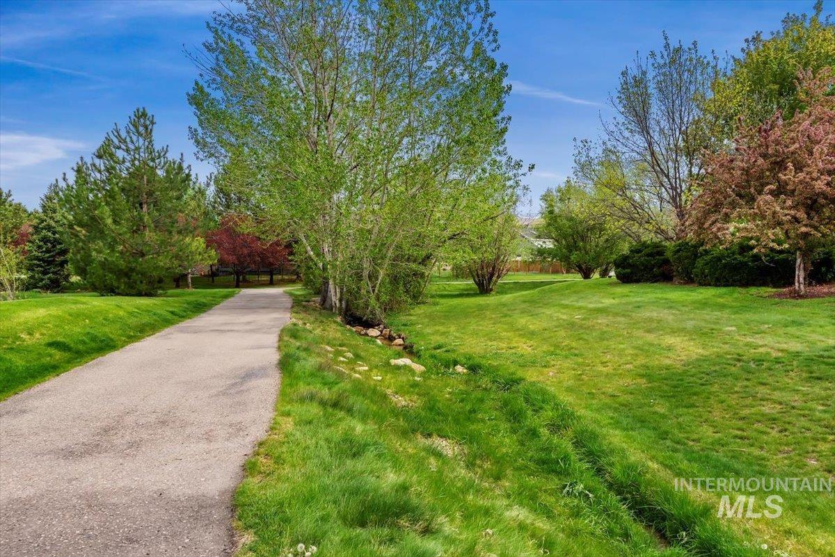 5469 E Princess Dr Property Photo 32