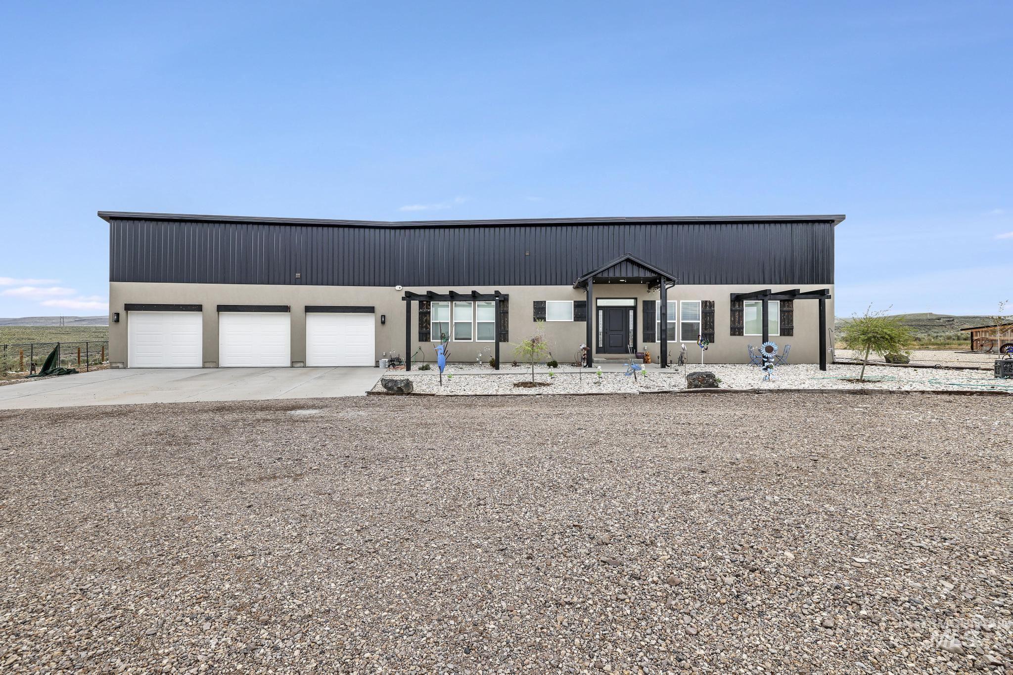 2527 E 1700 N Property Photo 42
