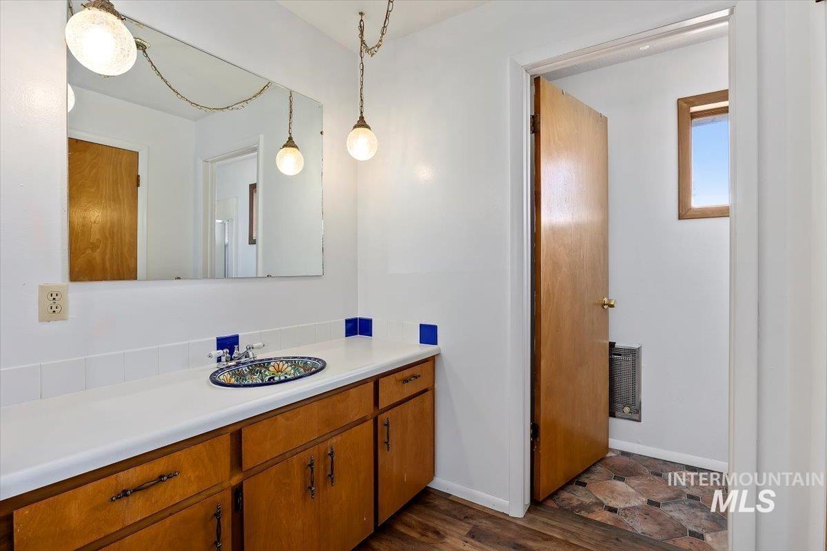 1211 E 4338 North Property Photo 11