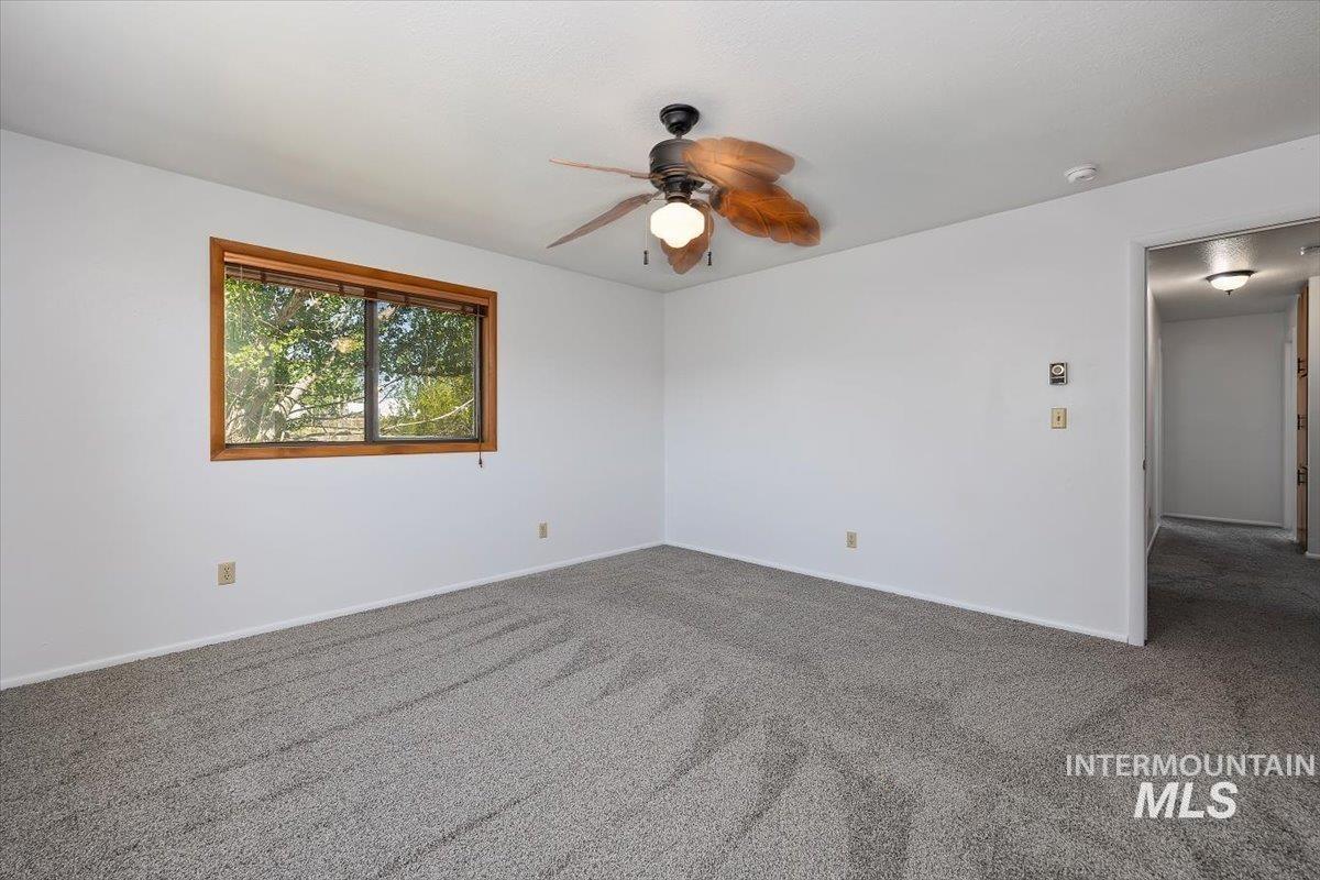 1211 E 4338 North Property Photo 12