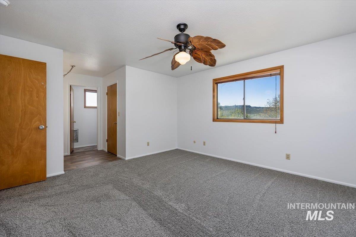 1211 E 4338 North Property Photo 14