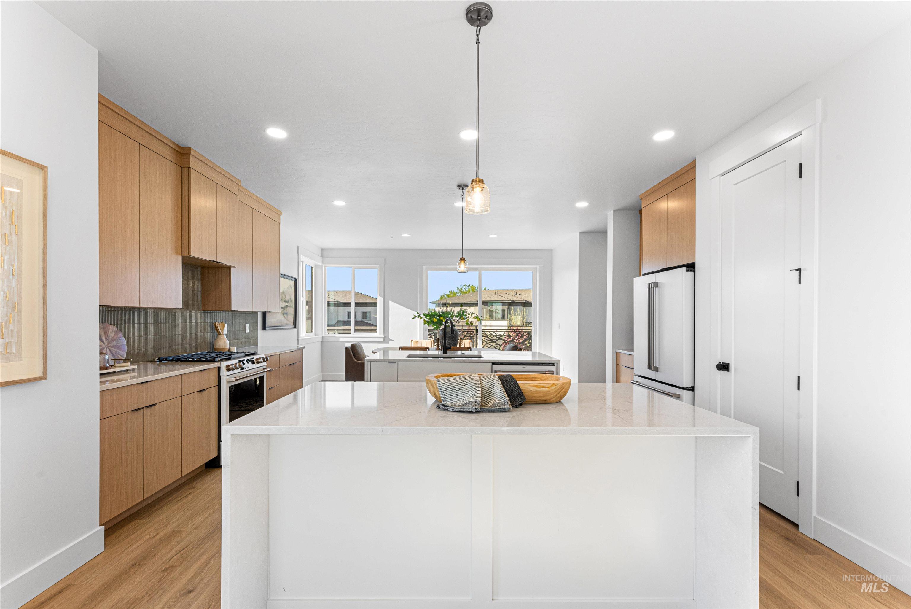 436 E Sawyer Gold Ln Property Photo 7