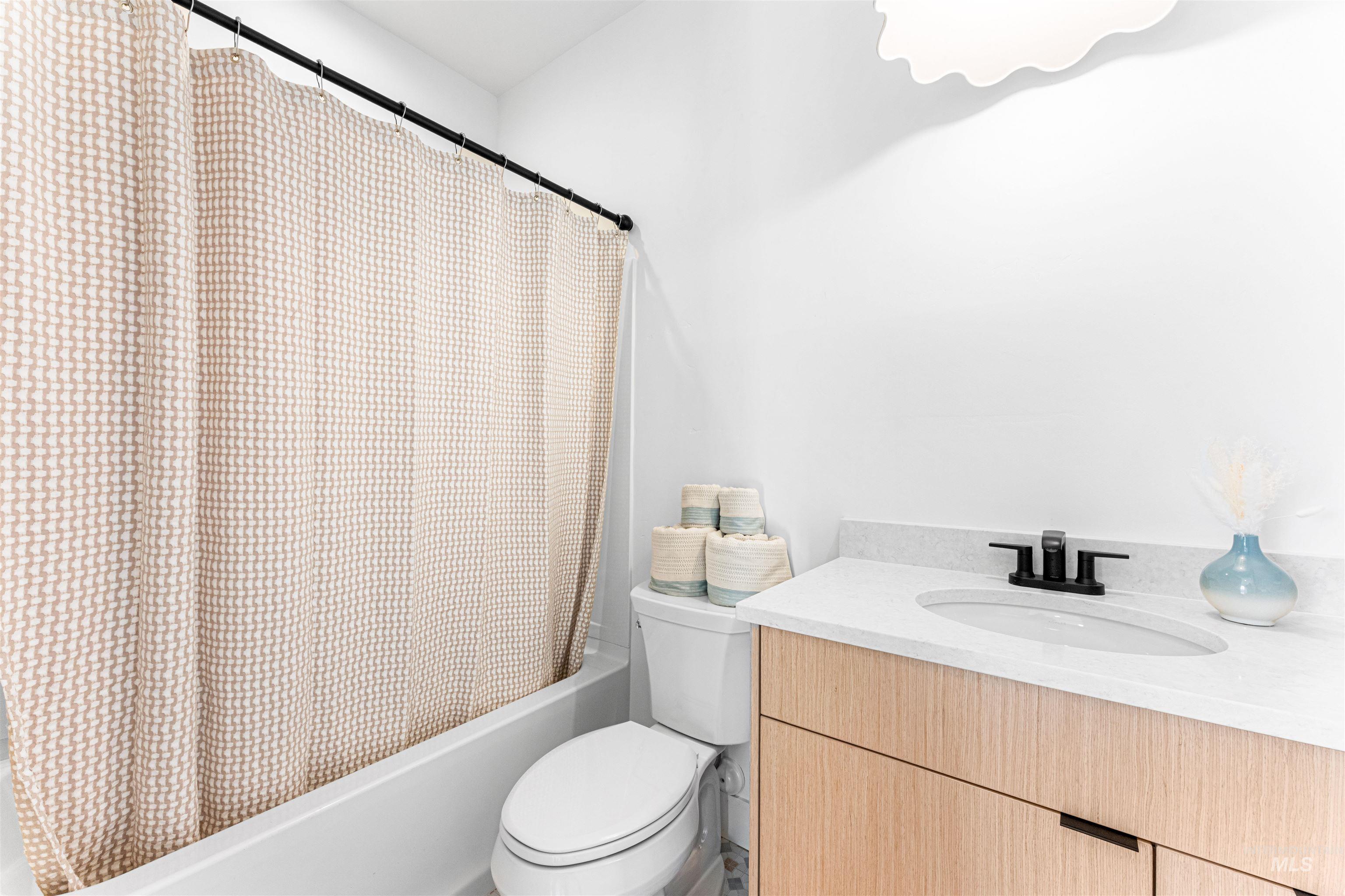 436 E Sawyer Gold Ln Property Photo 16