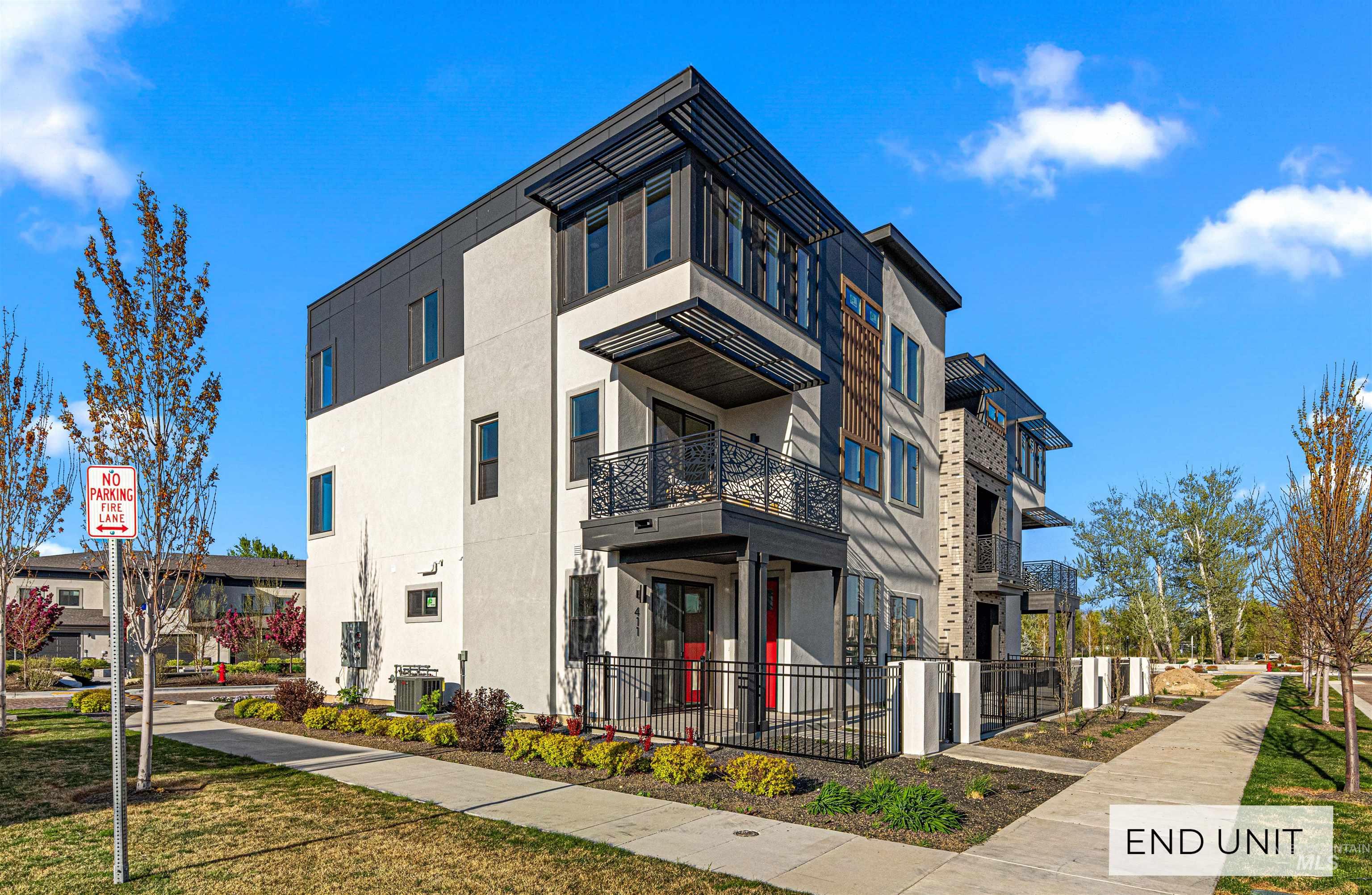 436 E Sawyer Gold Ln Property Photo 26