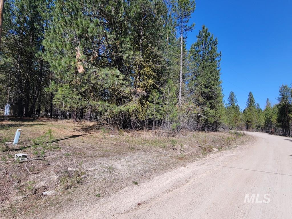 110 E Prospectors Drive Property Photo 3