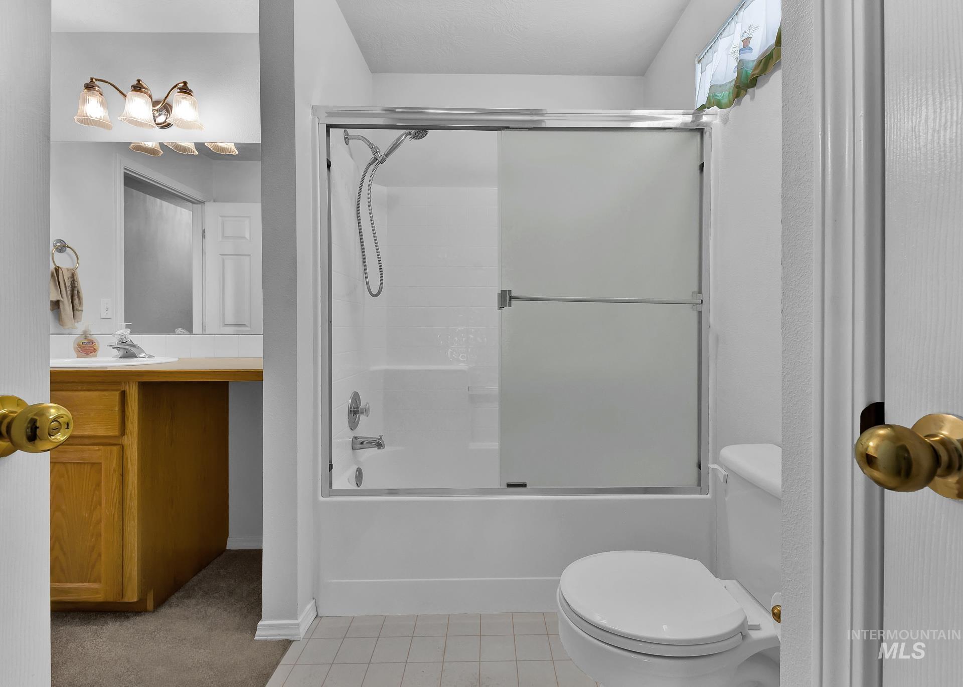 227 E Spinosa Dr Property Photo 13