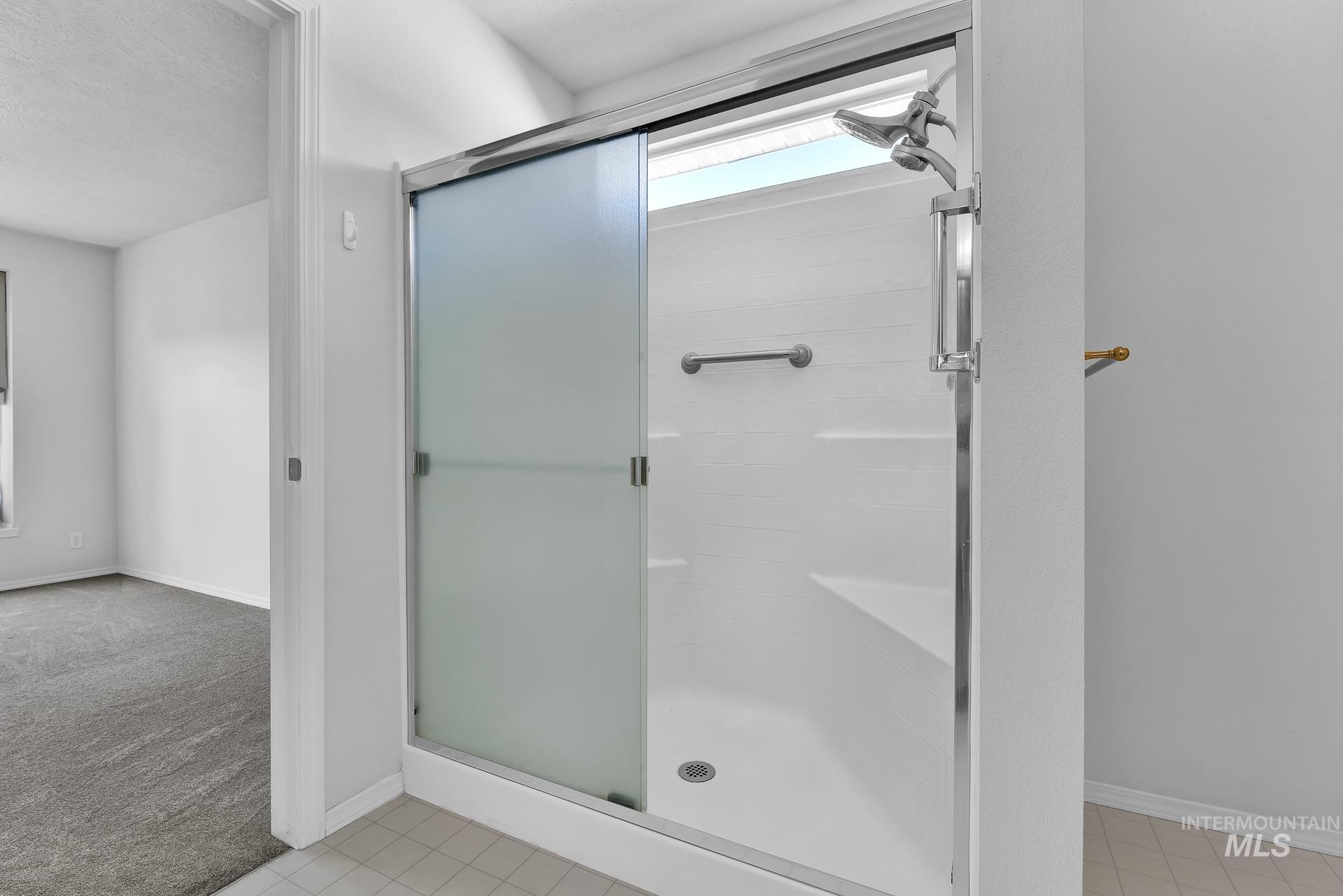 227 E Spinosa Dr Property Photo 19