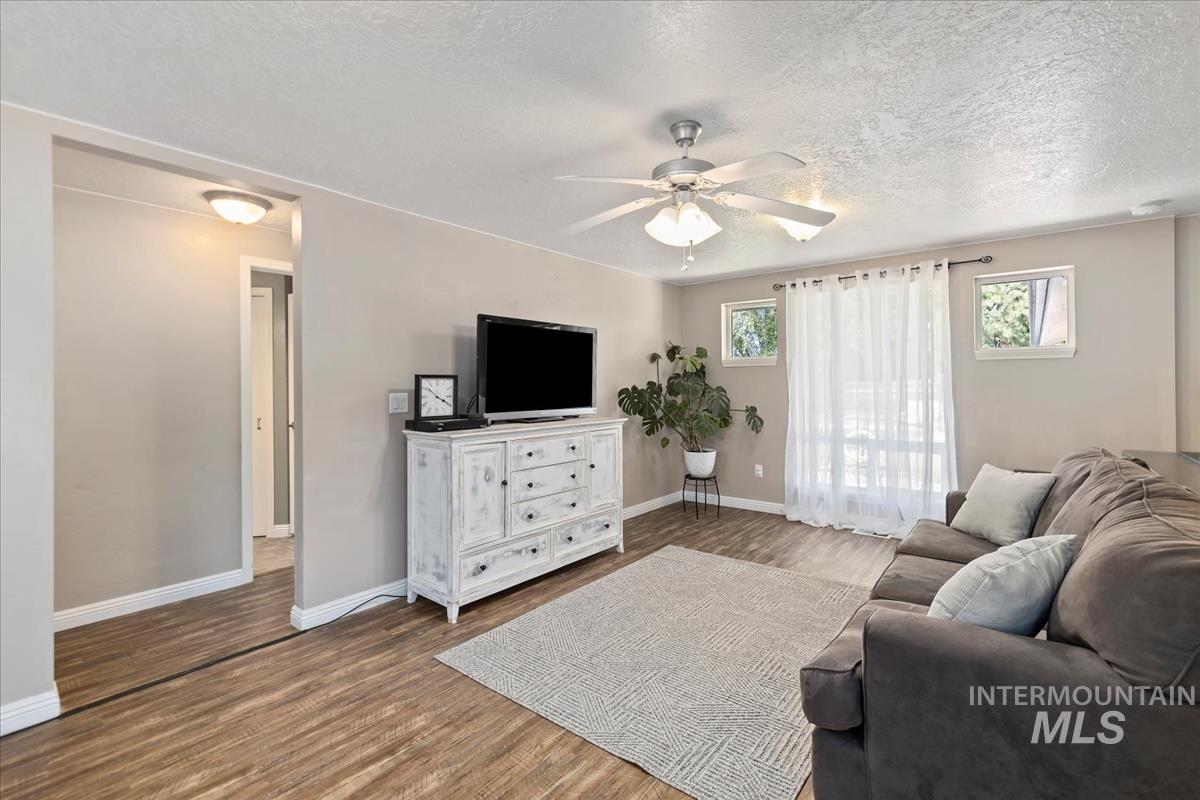 6687 S Santa Ana Ave Property Photo 14