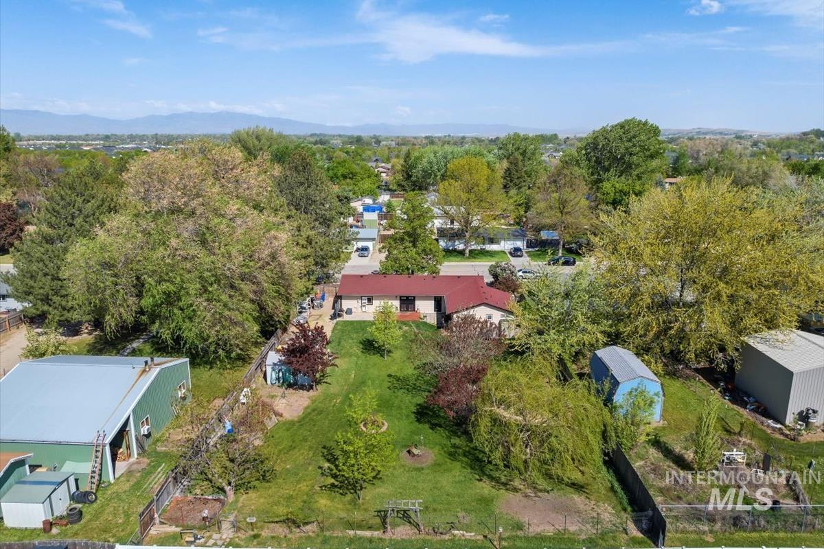 6687 S Santa Ana Ave Property Photo 1