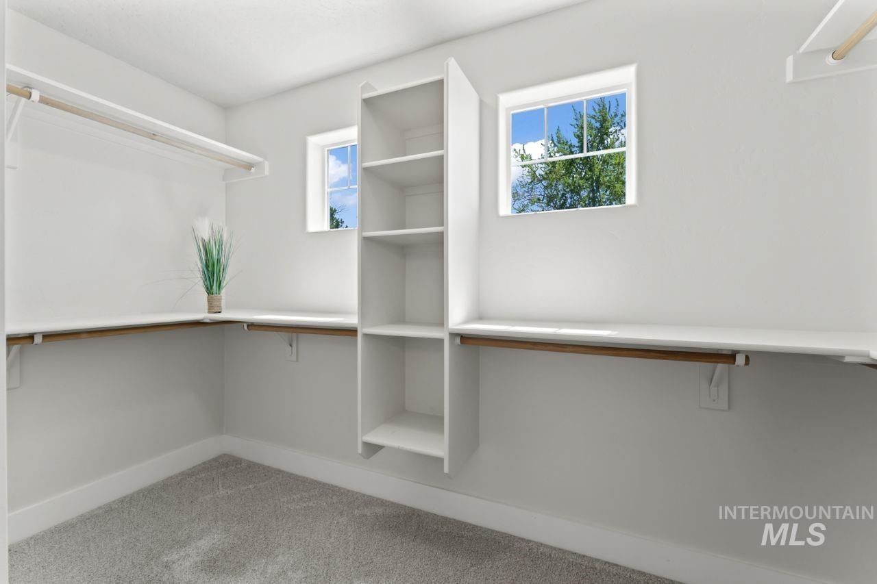 1068 E Carter Street Property Photo 30