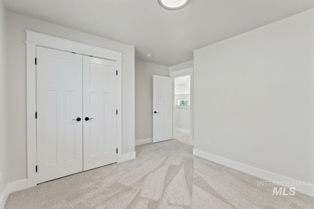 1068 E Carter Street Property Photo 34