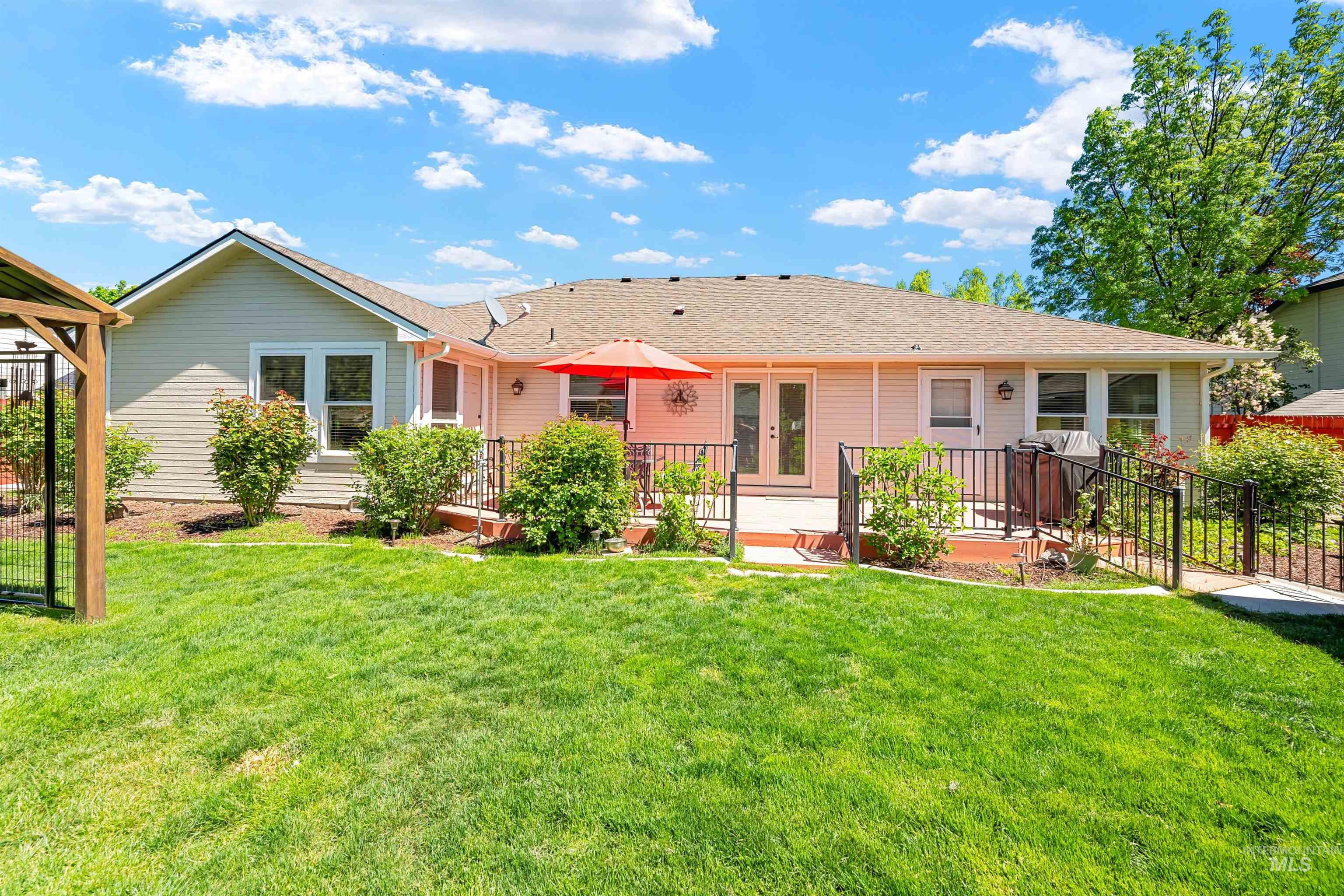 1177 N Lopez Ave Property Photo 35