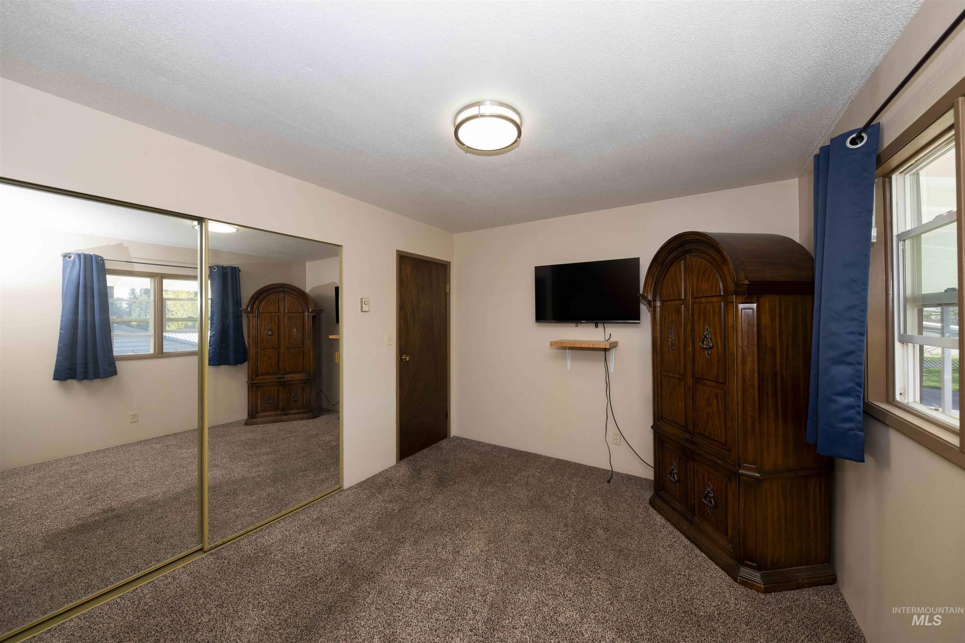 302 Ponderosa Ct Property Photo 12