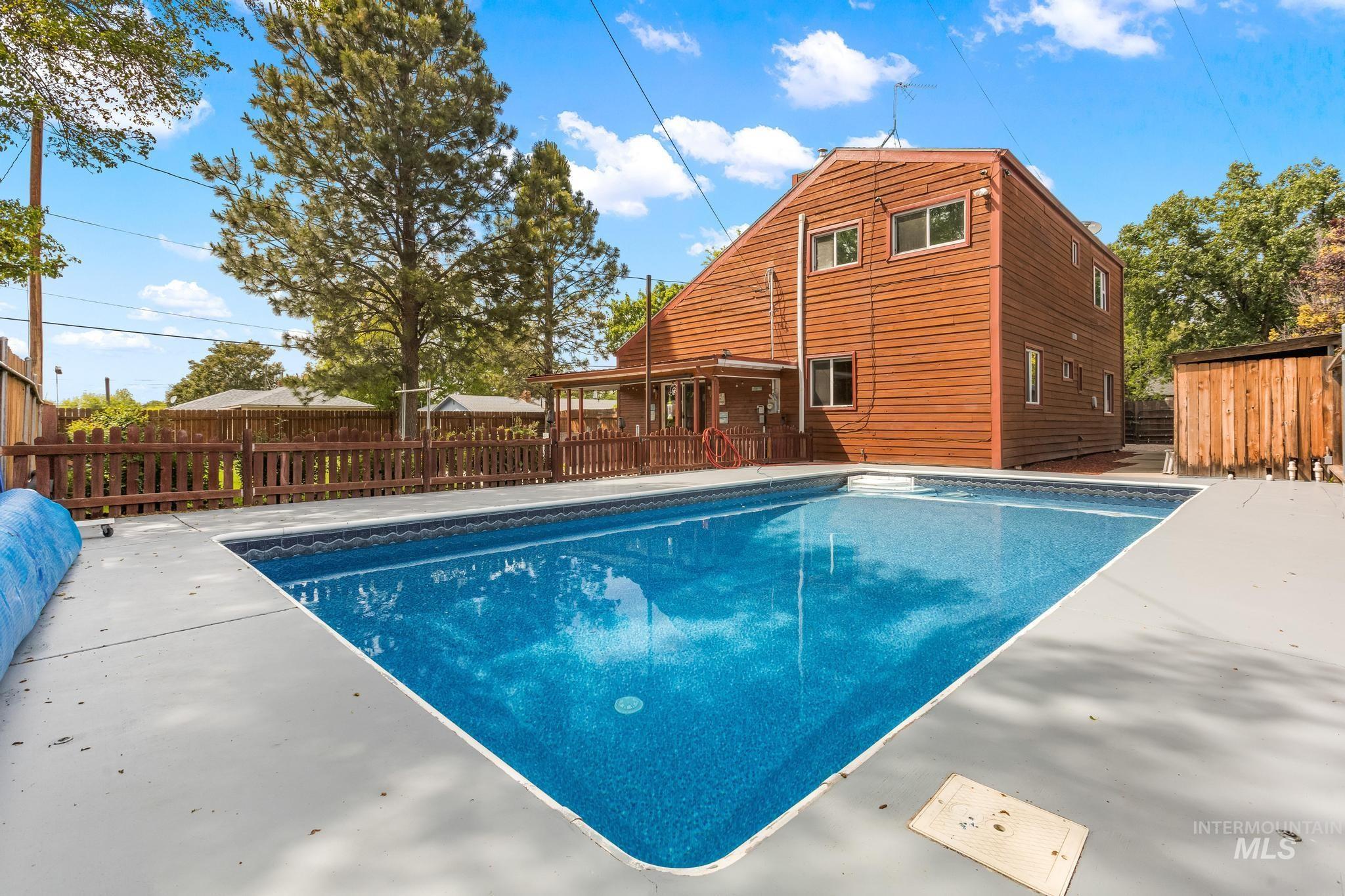 2015 Washington Ave Property Photo