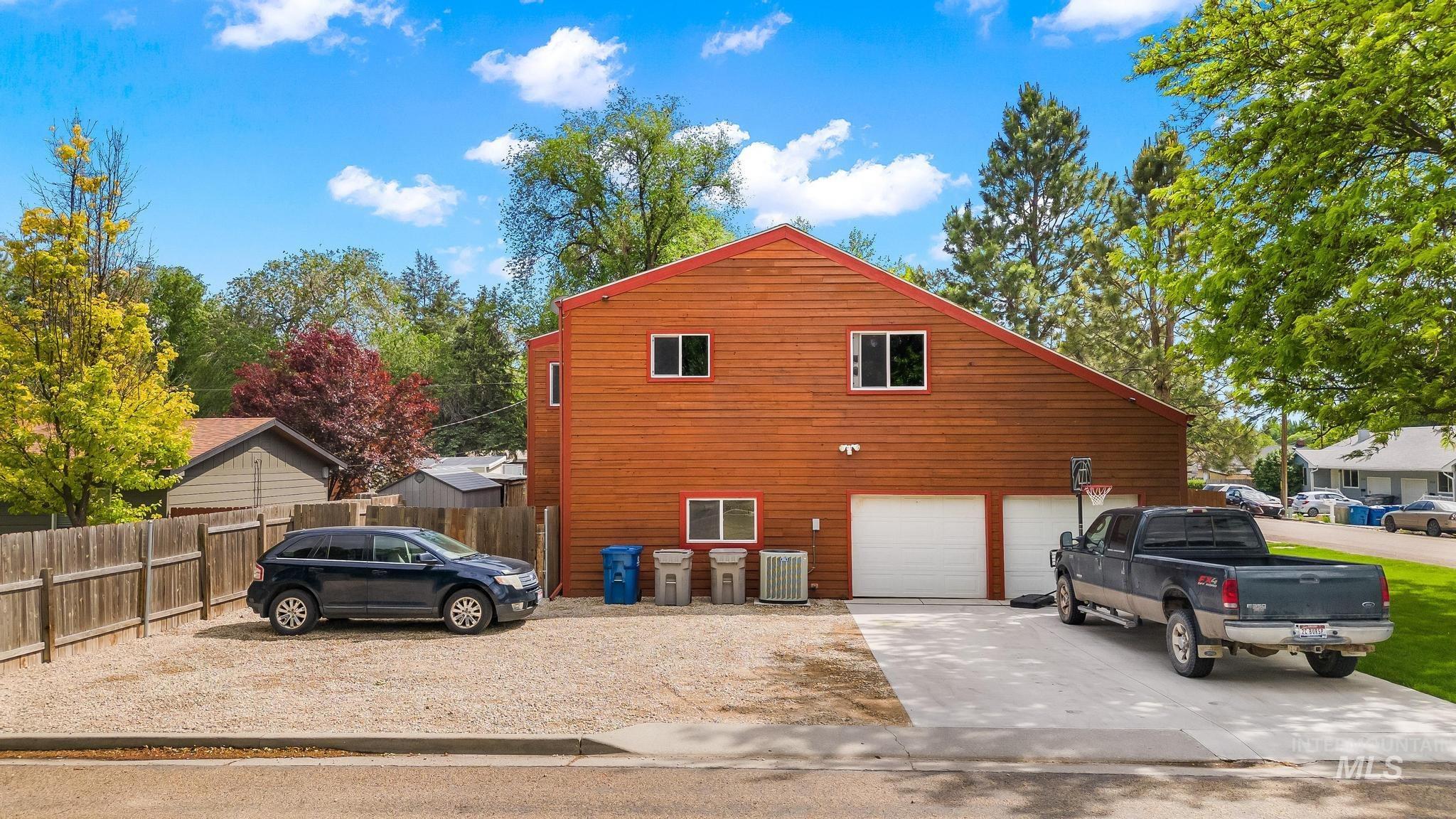 2015 Washington Ave Property Photo 5