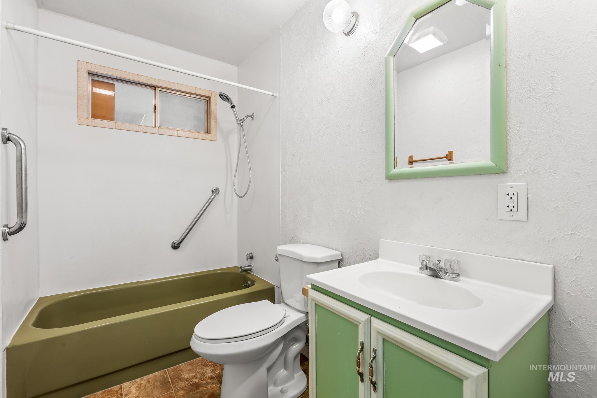 2015 Washington Ave Property Photo 23