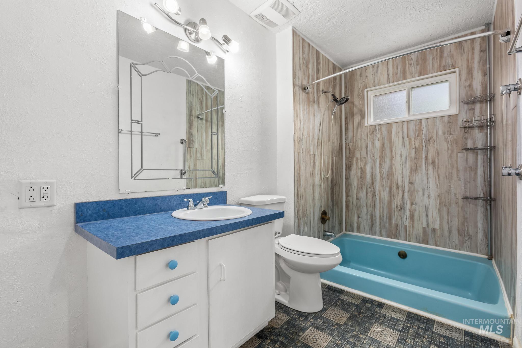 2015 Washington Ave Property Photo 28