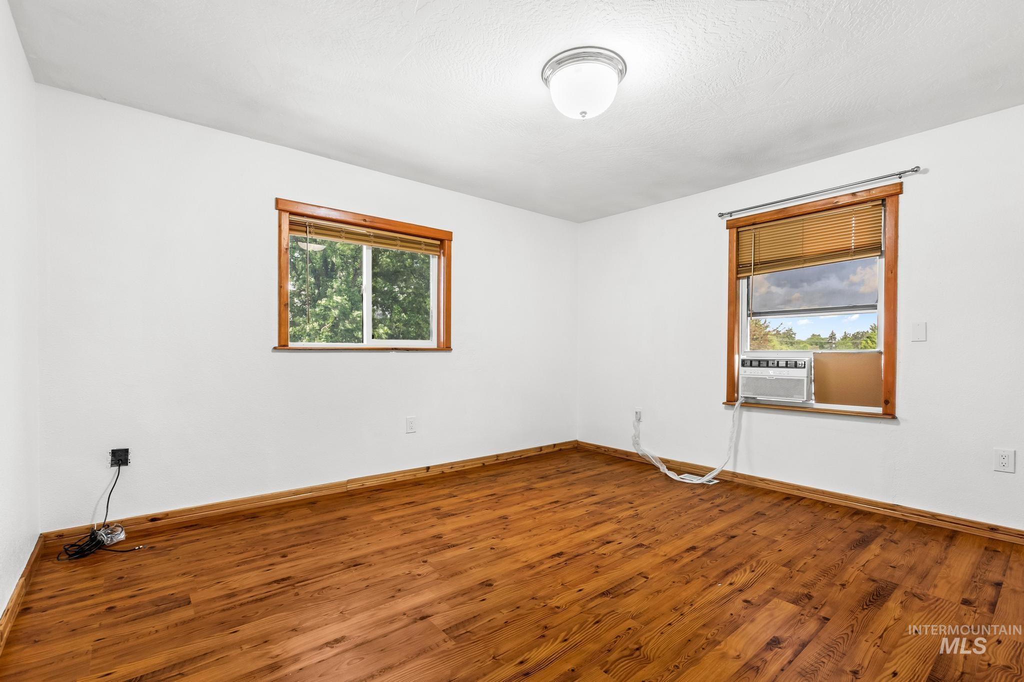 2015 Washington Ave Property Photo 34