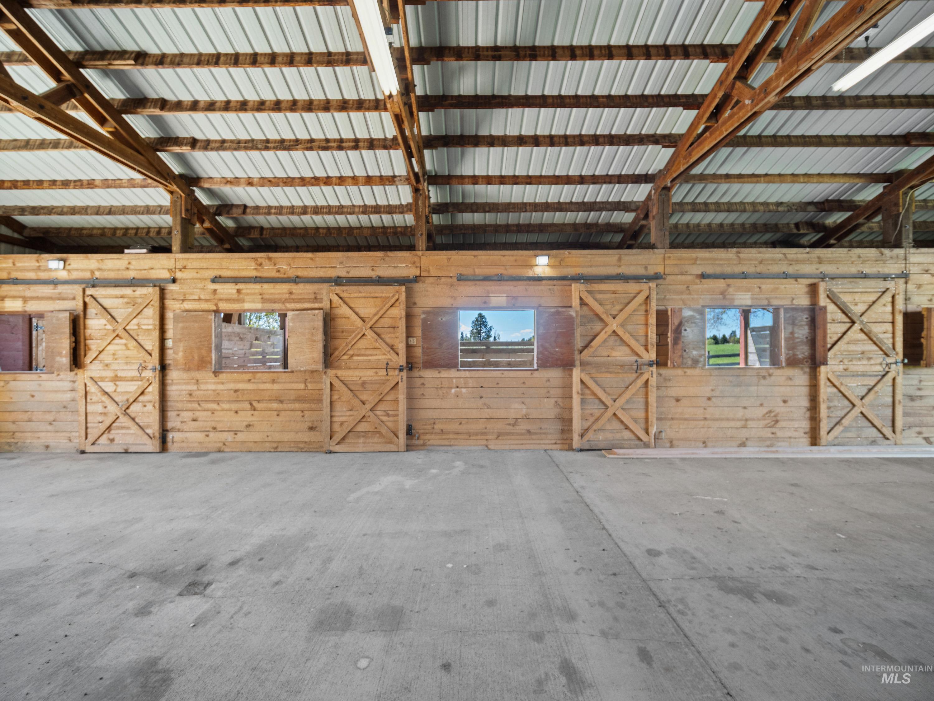 56922 S Hwy 97 Property Photo 8