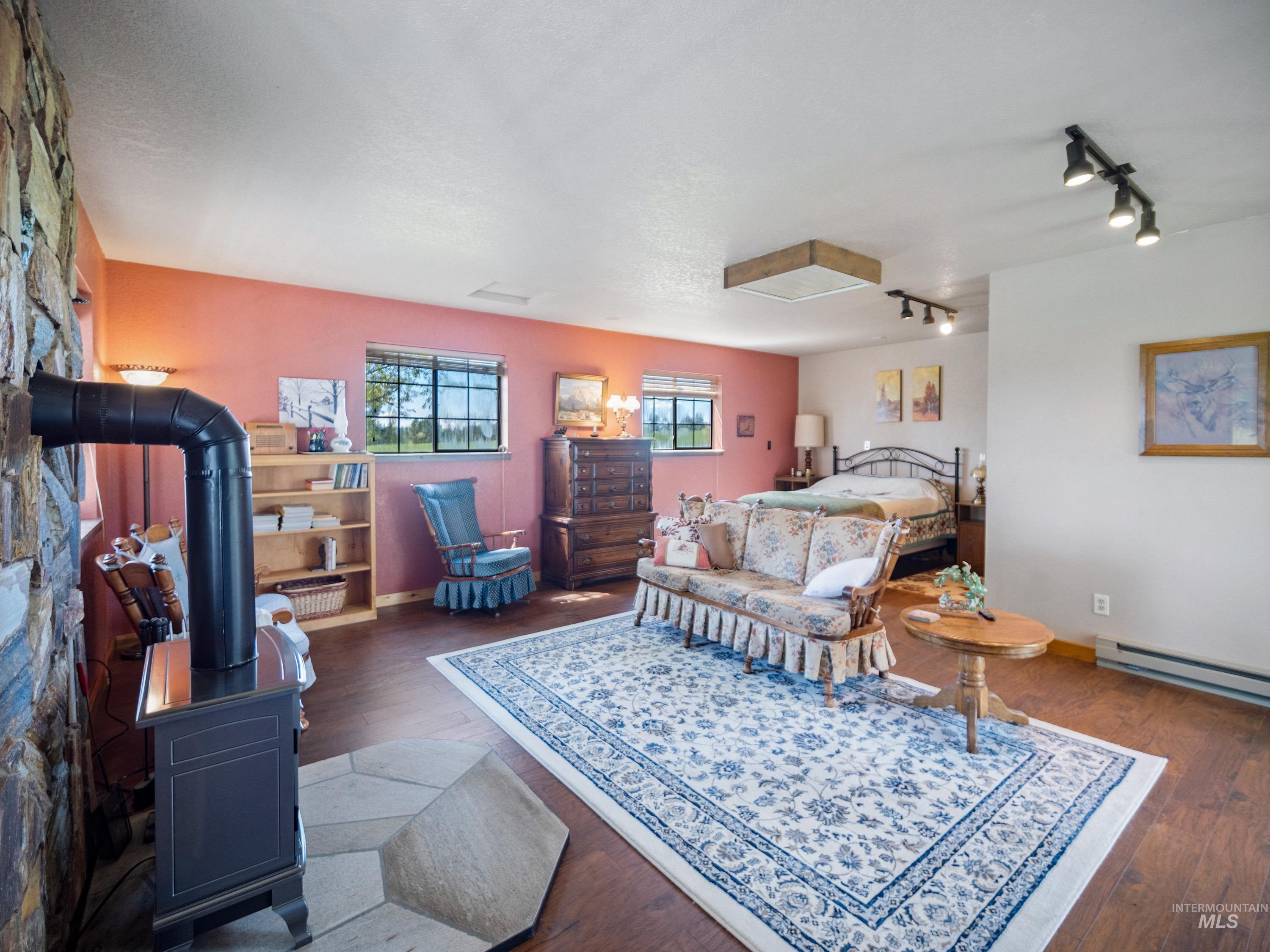 56922 S Hwy 97 Property Photo 23